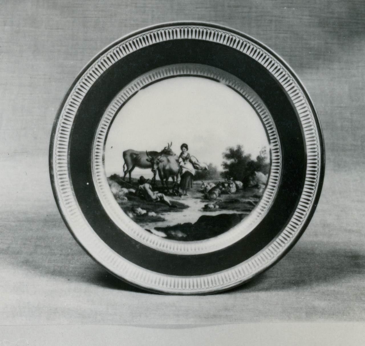 piatto, serie - manifattura di Dagoty (XIX)