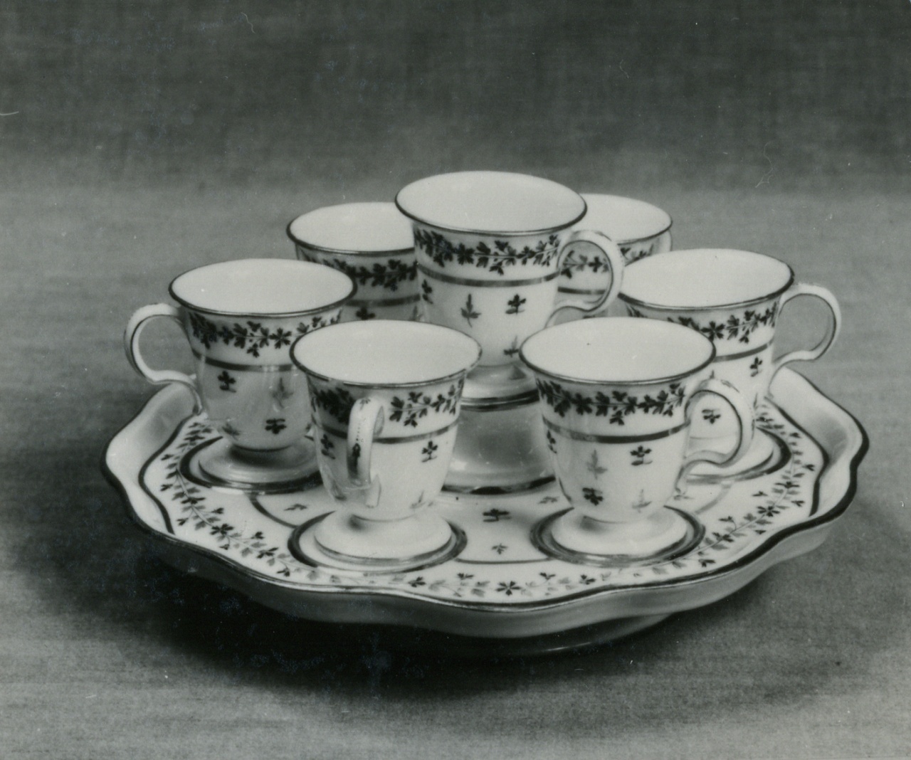 servizio da crema, serie di Dihl & Guerhard manifattura (XVIII)