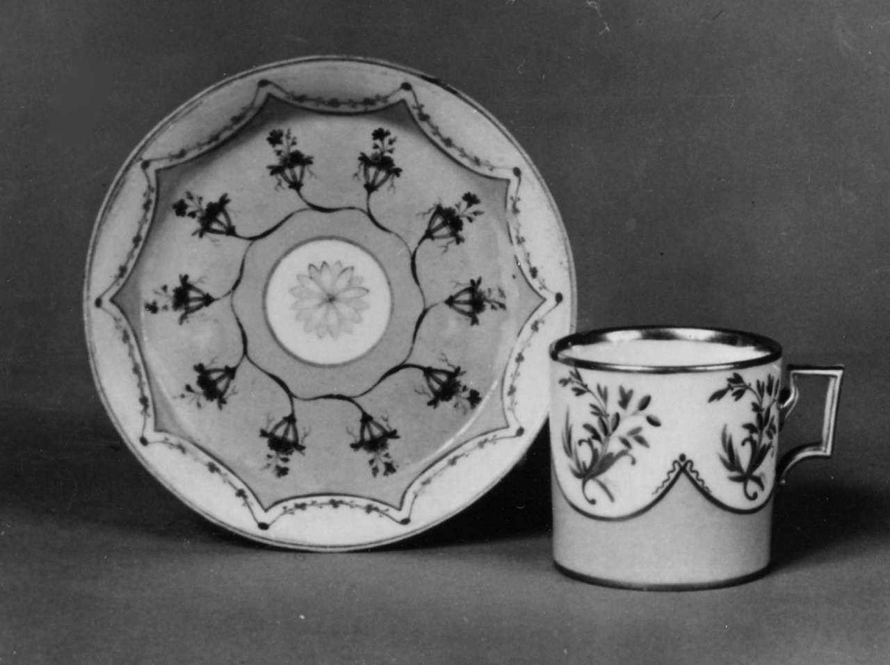 piattino - Manifattura Imperiale di porcellane, Vienna (XIX)