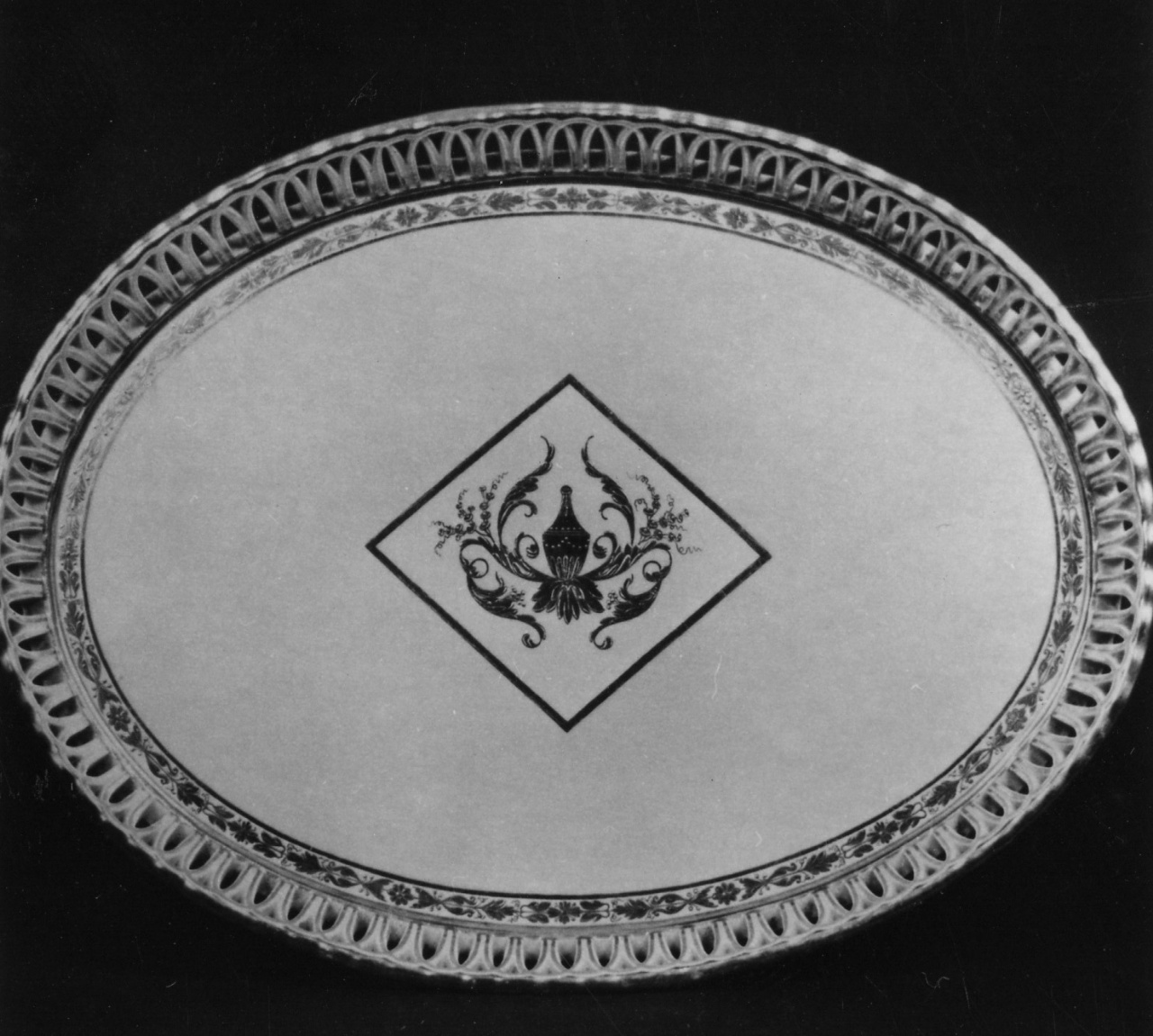 vassoio - Manifattura Imperiale di porcellane, Vienna (XIX)