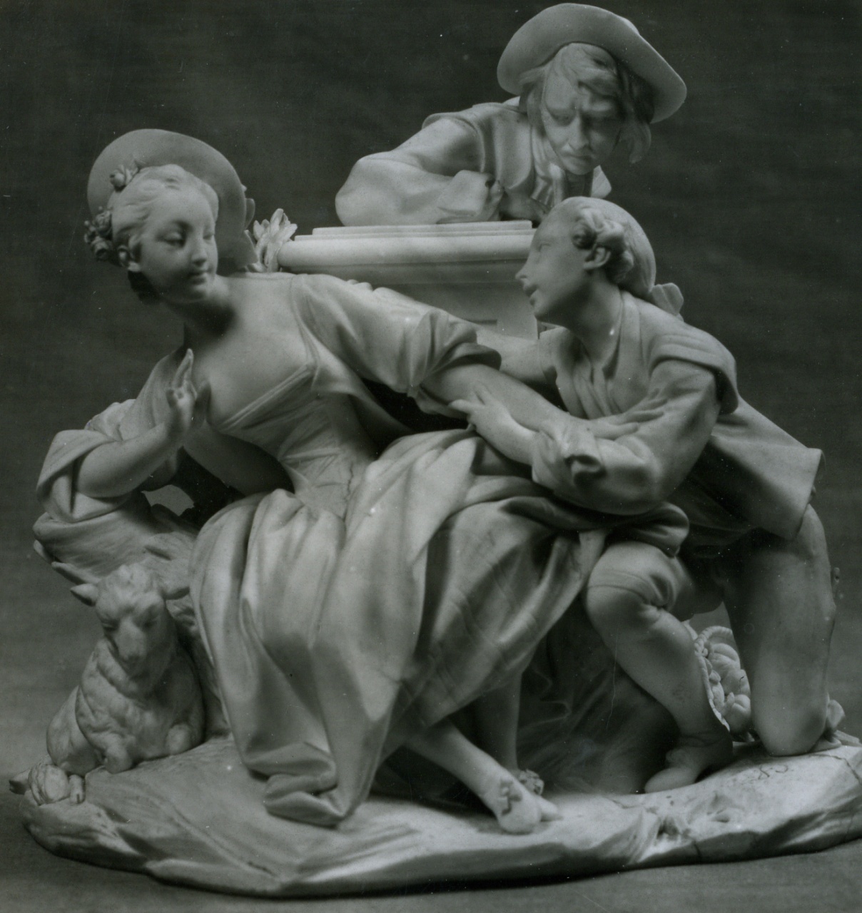 Le Jaloux, giovani amanti e una figura di anziano che li osserva (gruppo scultoreo) - manifattura di Sèvres (XVIII)