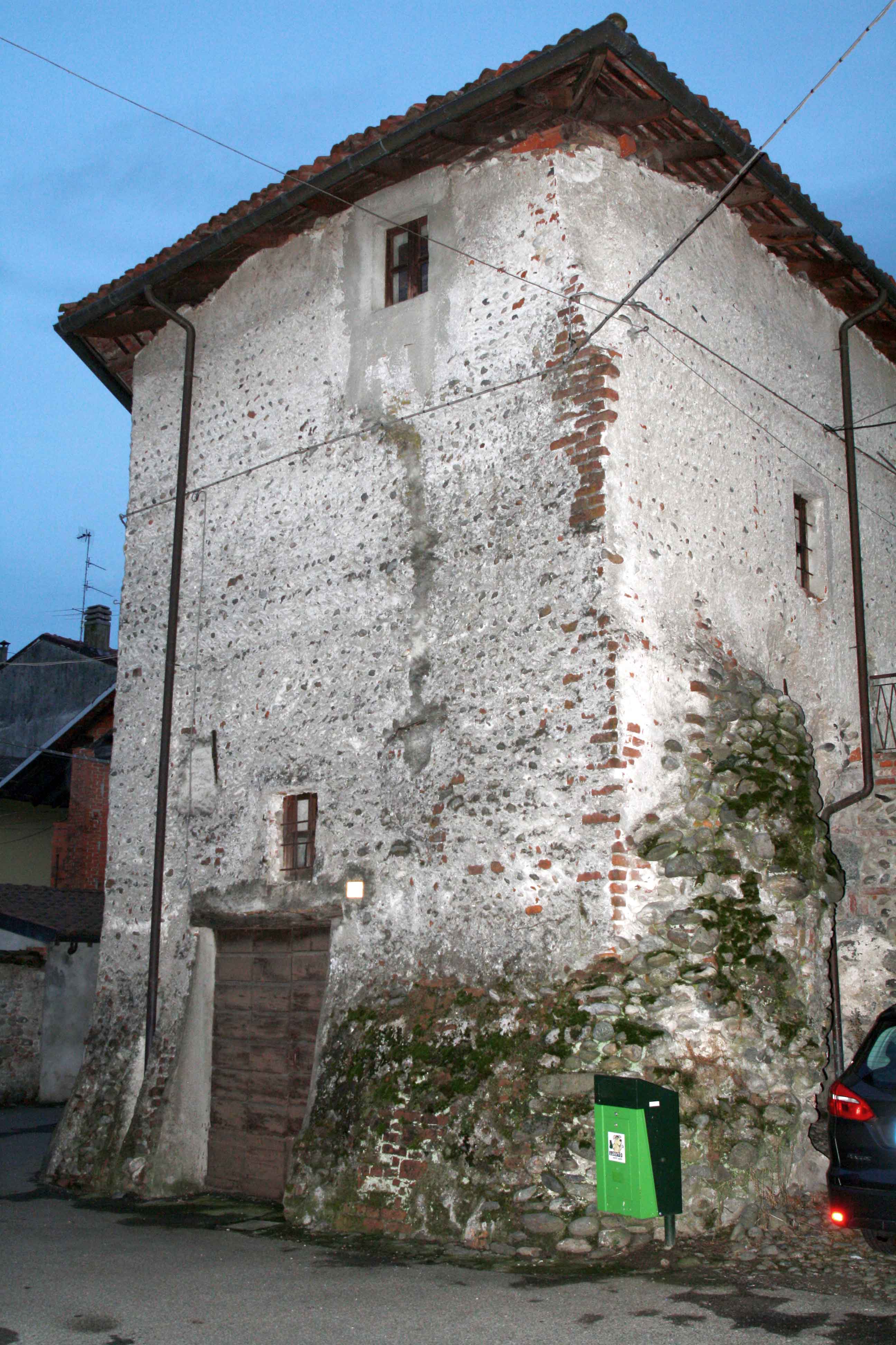 Ricetto - Casa privata in via della Fossa, 11 (casa, privata) - Carpignano Sesia (NO) 