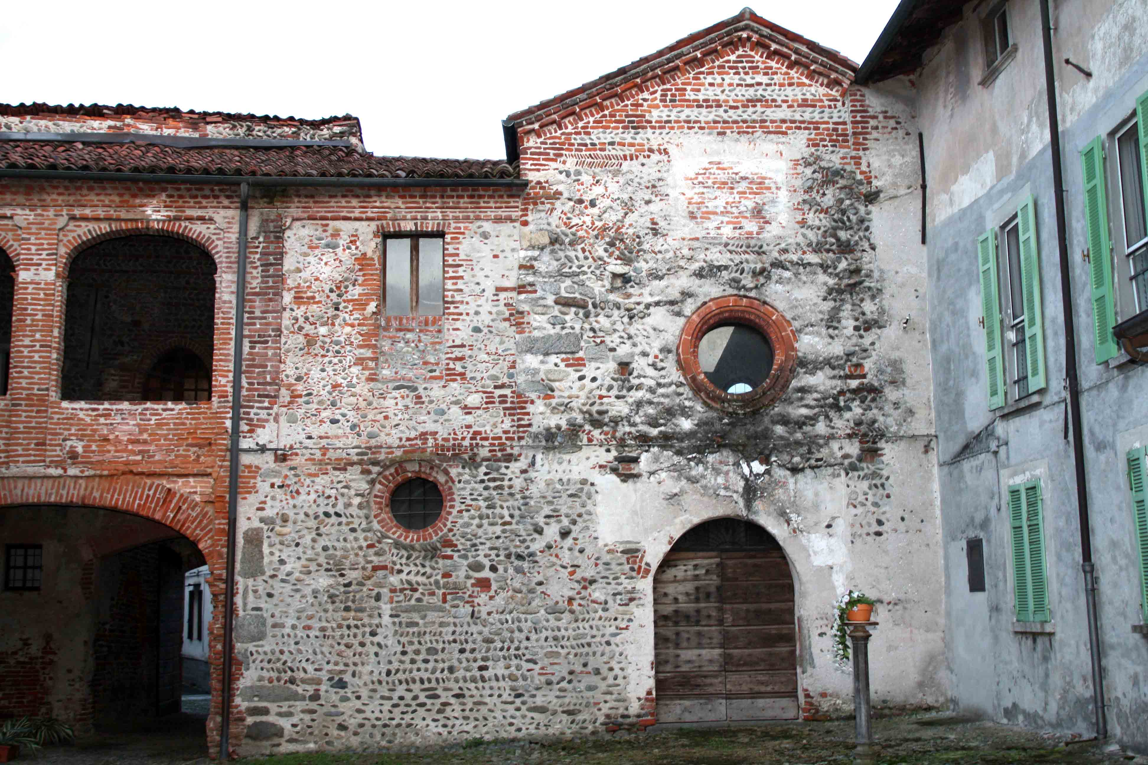 Ricetto - Chiesa di San Pietro al Castello (chiesa, abbaziale) - Carpignano Sesia (NO) 