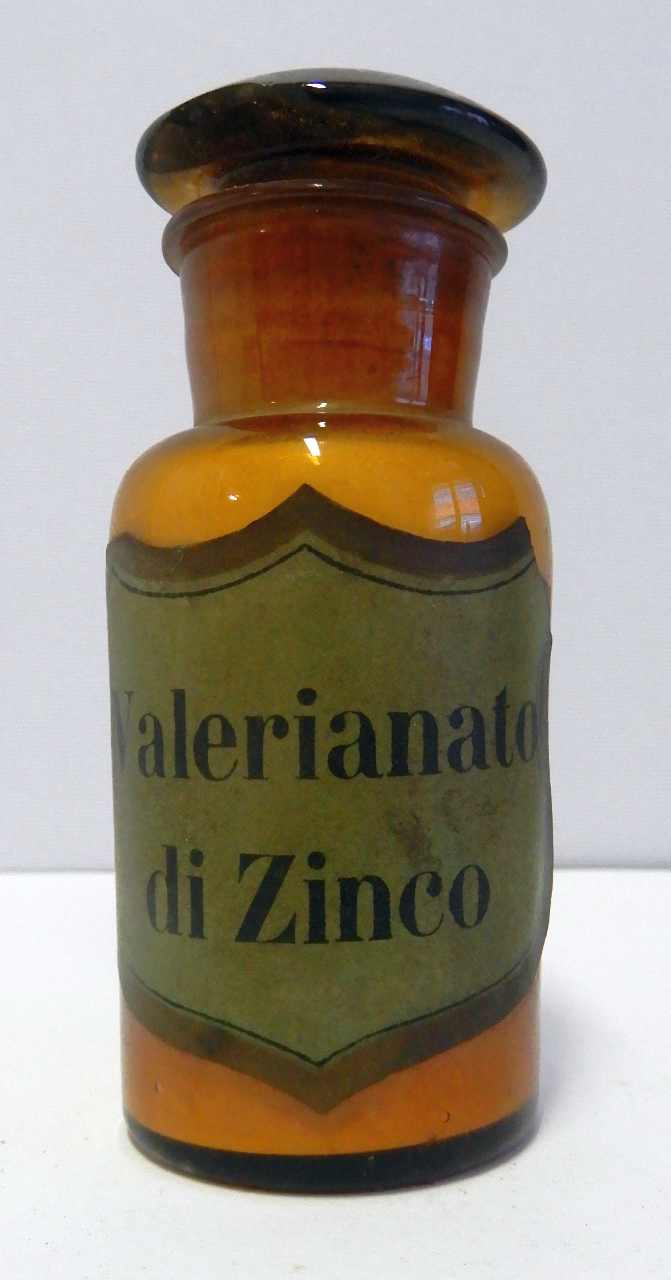 composto chimico di Farmacia e Laboratorio chimico farmaceutico Giovanni Parenti Siena (fine/ inizio XIX)