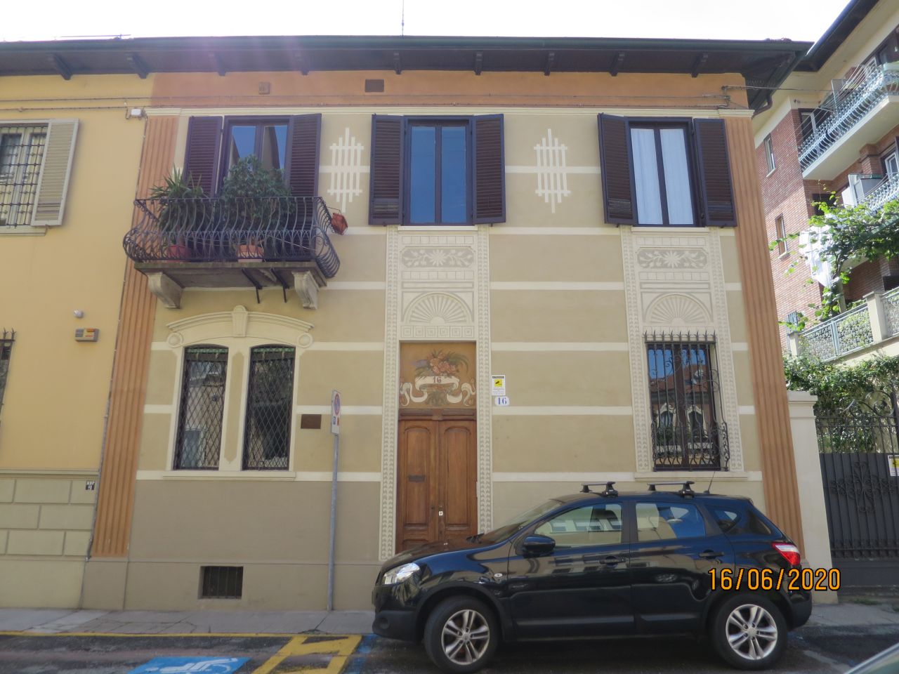[Casa privata in via Martiri della Libertà, 16] (casa) - Torino (TO) 