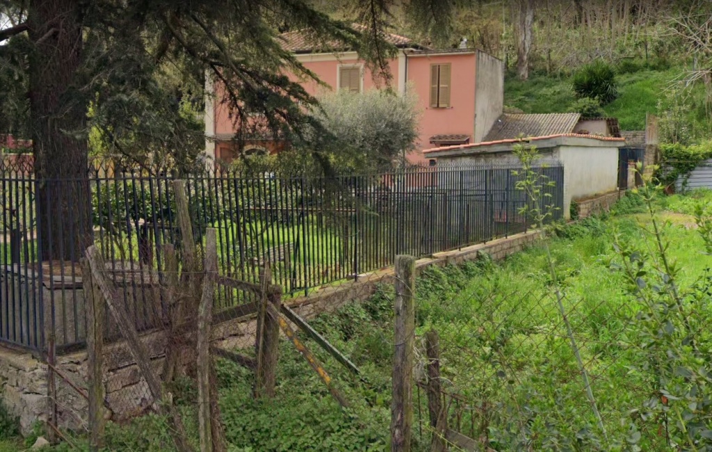 [Casale in Via Pino Lecce] (casale, rurale) - Roma (RM)  (XX (?))