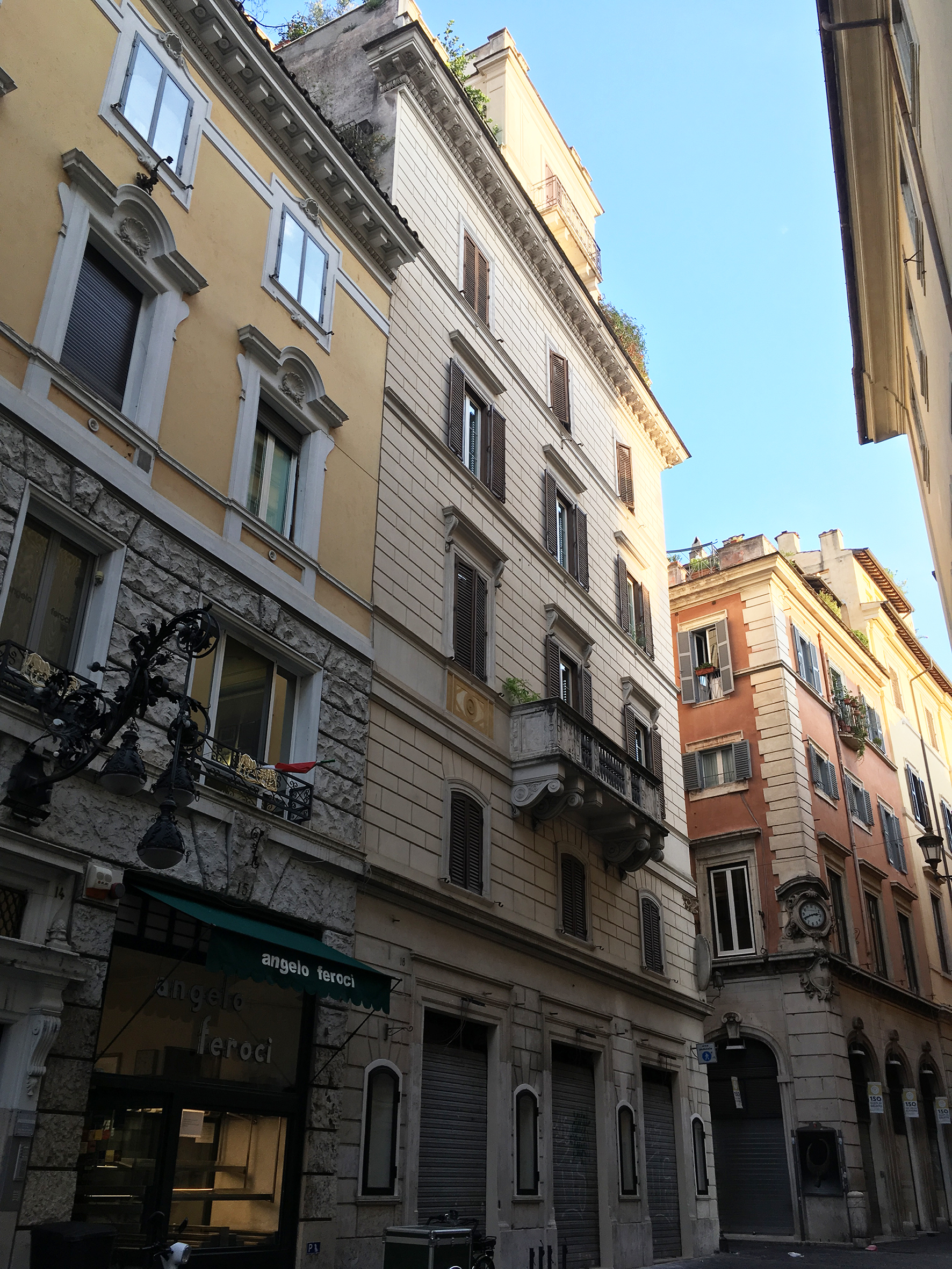 [Casa in Via della Maddalena, 17,18,19] (casa) - Roma (RM) 