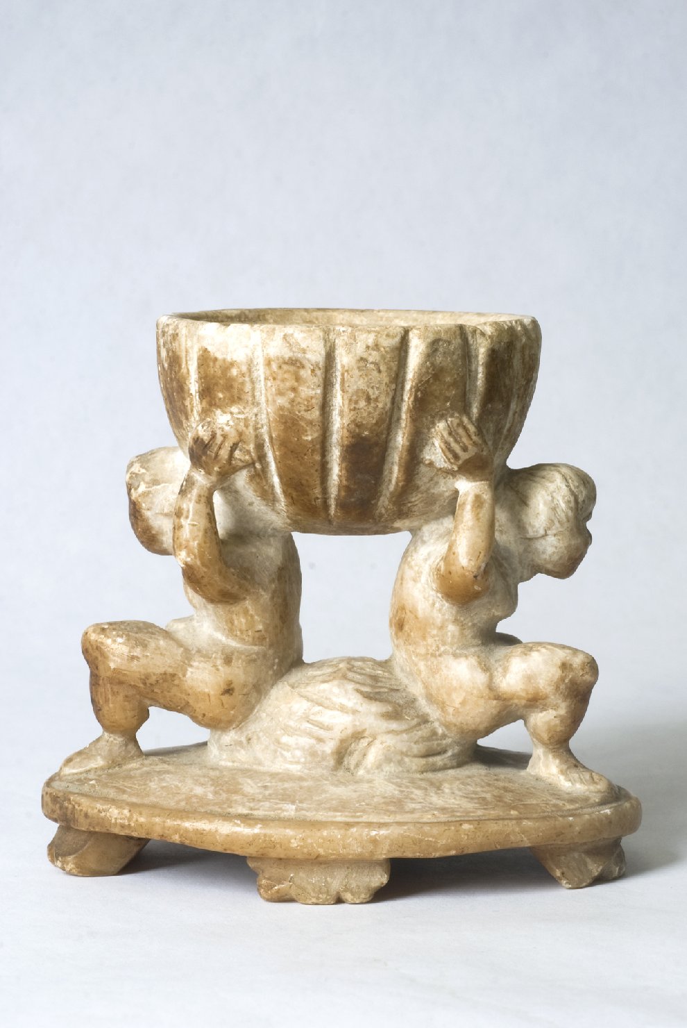 saliera, opera isolata - bottega italiana (sec. XVII)