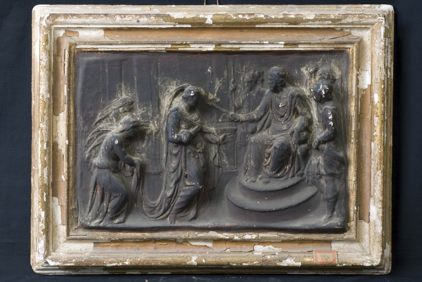 Ester e Assuero (rilievo, elemento d'insieme) - ambito Italia centrale (primo quarto sec. XVII)