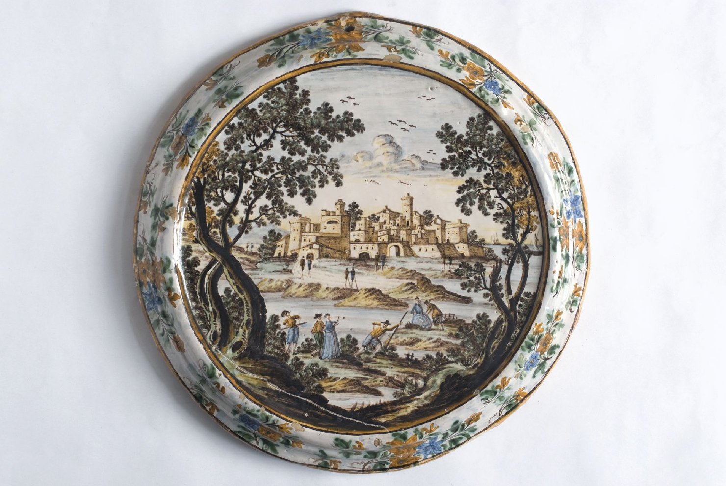 paesaggio con figure (formella, elemento d'insieme) di Grue, Niccolò Tommaso di Giovanni (attribuito) (seconda metà sec. XVIII)