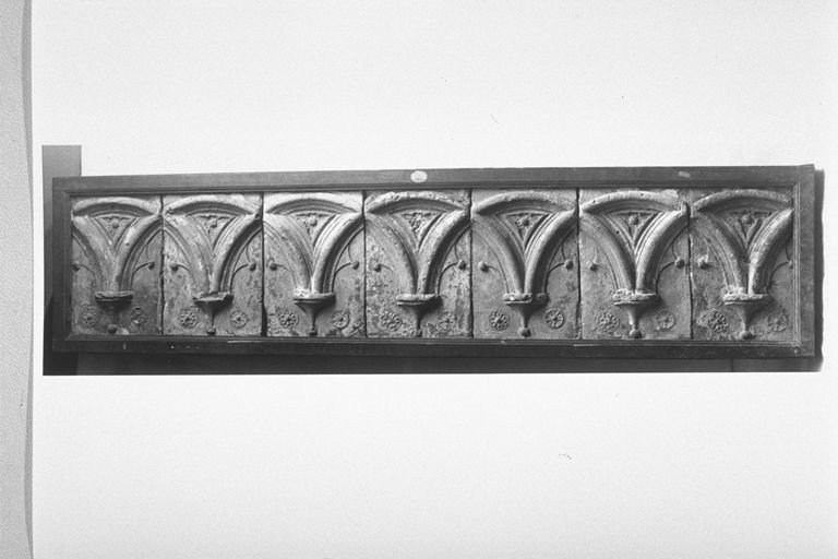 decorazione plastica, serie - manifattura umbra (sec. XV)