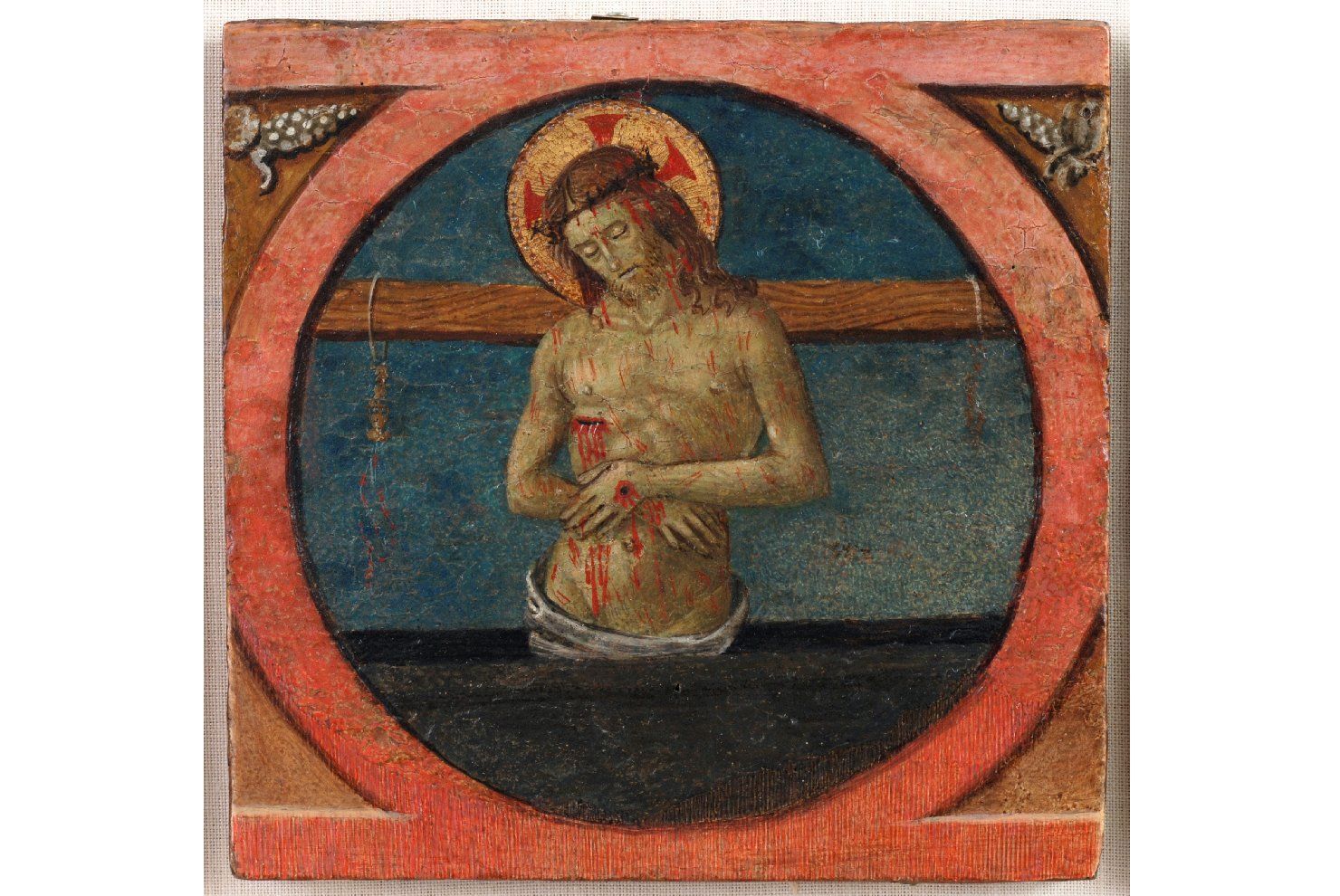 Cristo morto (scomparto di predella, elemento d'insieme) di Niccolò del Priore (attribuito) (fine sec. XV)