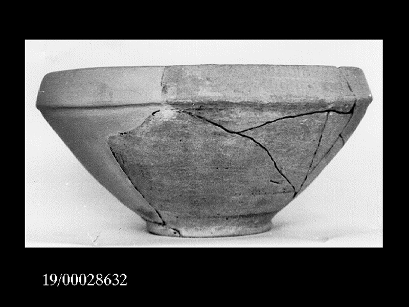 scodellone - officina locale (SECOLI/ VII a.C)