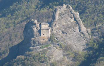Castello della Pietra (struttura di fortificazione, castello militare) - Vobbia (GE)  (PERIODIZZAZIONI/ STORIA/ Eta' medievale)