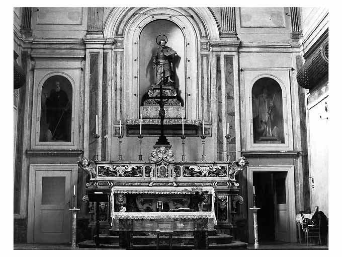 altare maggiore di Lamberti Nicola (sec. XVIII)