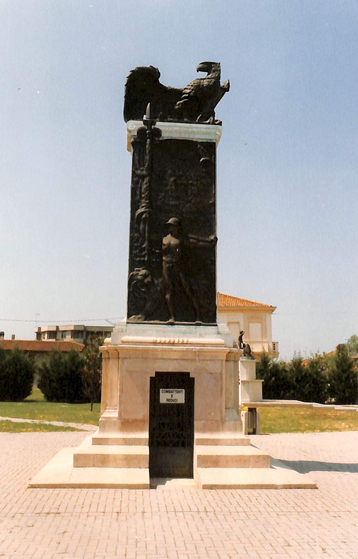 Monumento ai caduti della prima guerra mondiale di Porto Viro (monumento ai caduti, commemorativo ai caduti della prima guerra mondiale) - Porto Viro (RO) 