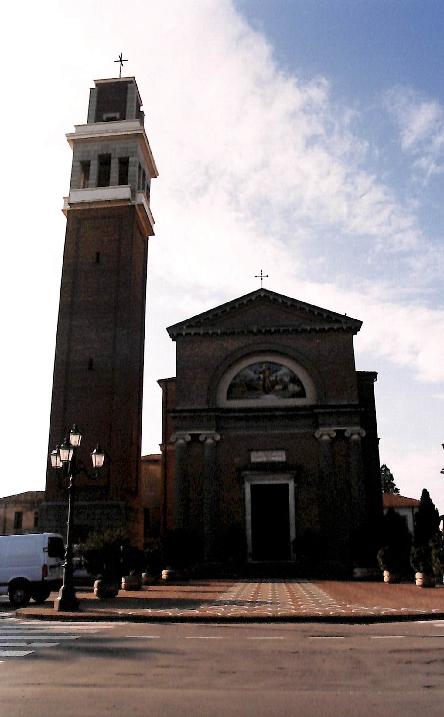Chiesa di S. Francesco d'Assisi (chiesa, parrocchiale) - Taglio di Po (RO) 