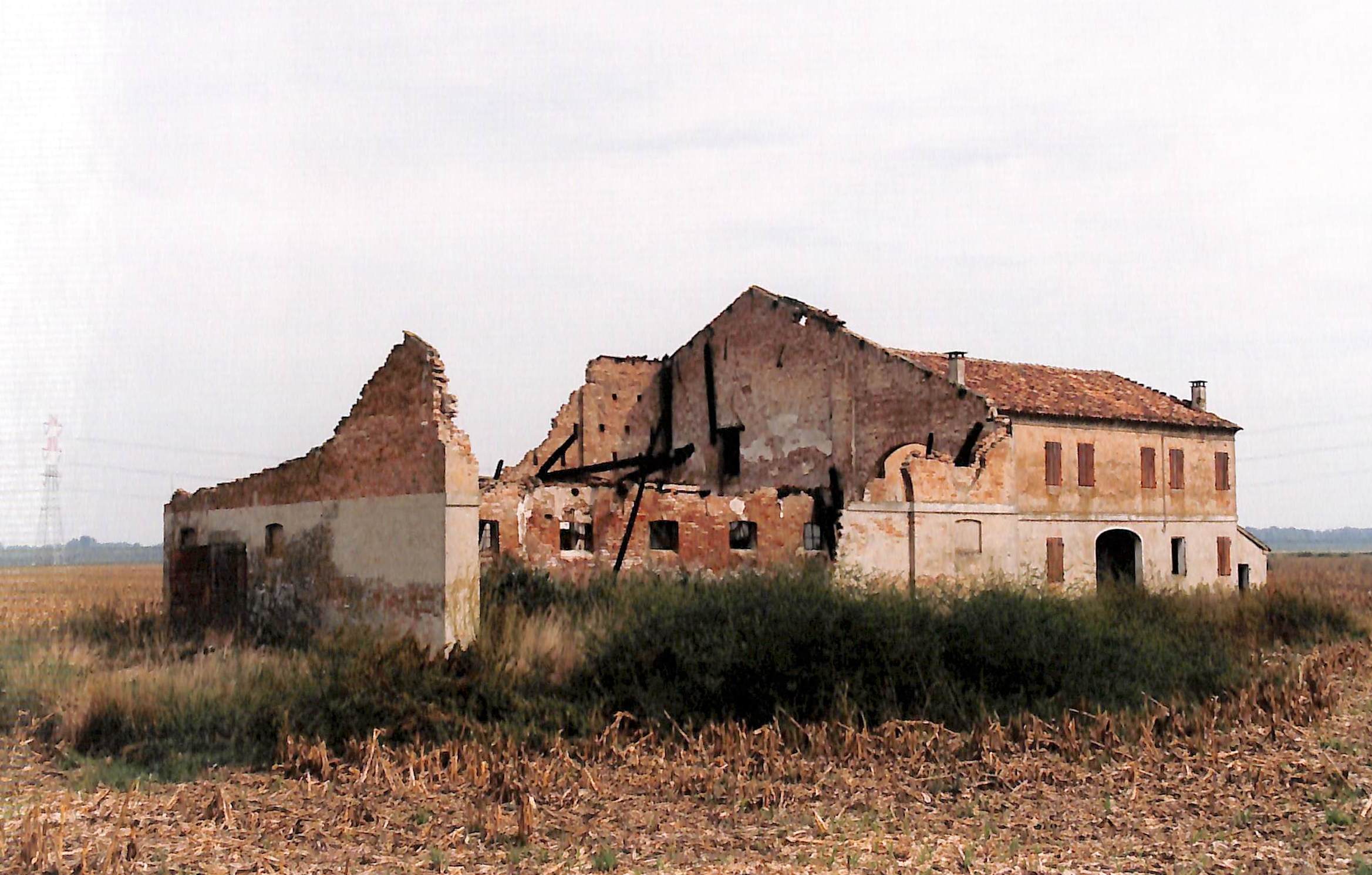 Ca' Leonardo (casa singola con fienile, rurale) - Taglio di Po (RO) 