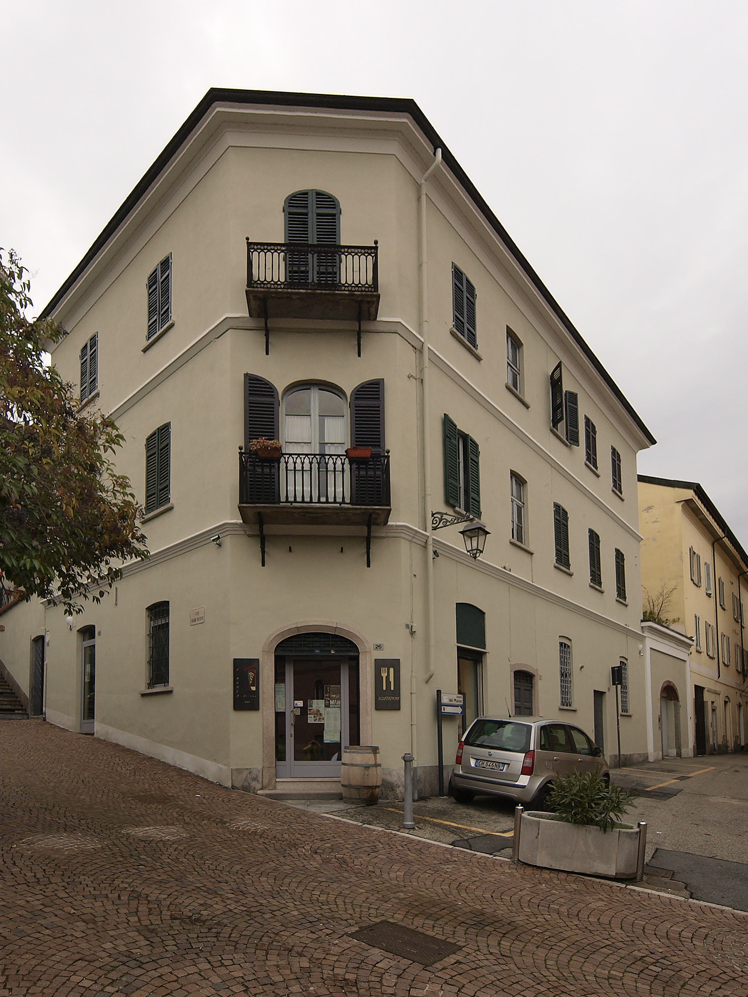 [casa in vicolo del Mulino, 1] (casa) - ARONA (NO)  (XIX, prima metà)