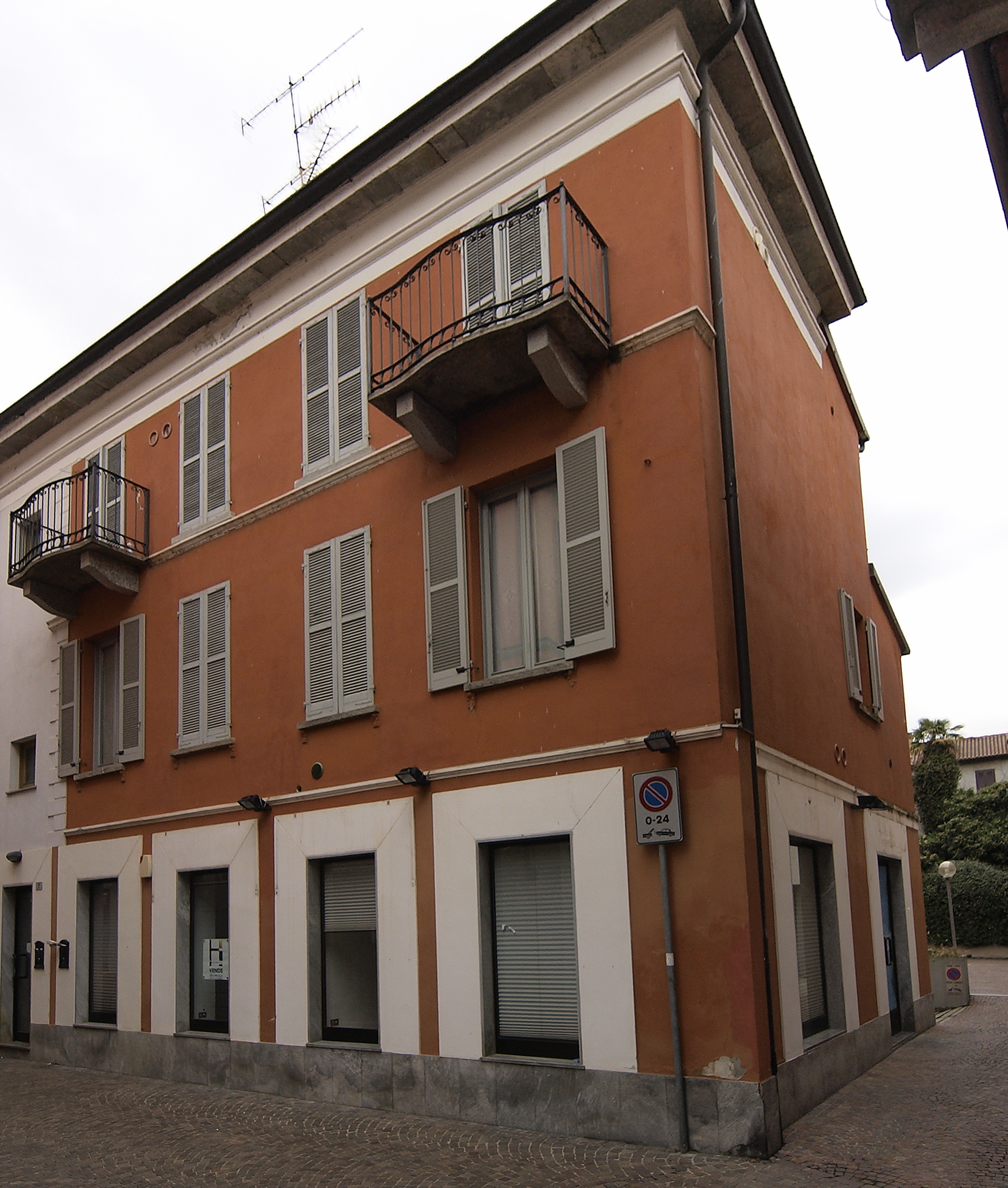 [casa in vicolo del Teatro] (casa) - ARONA (NO)  (XX, seconda metà)