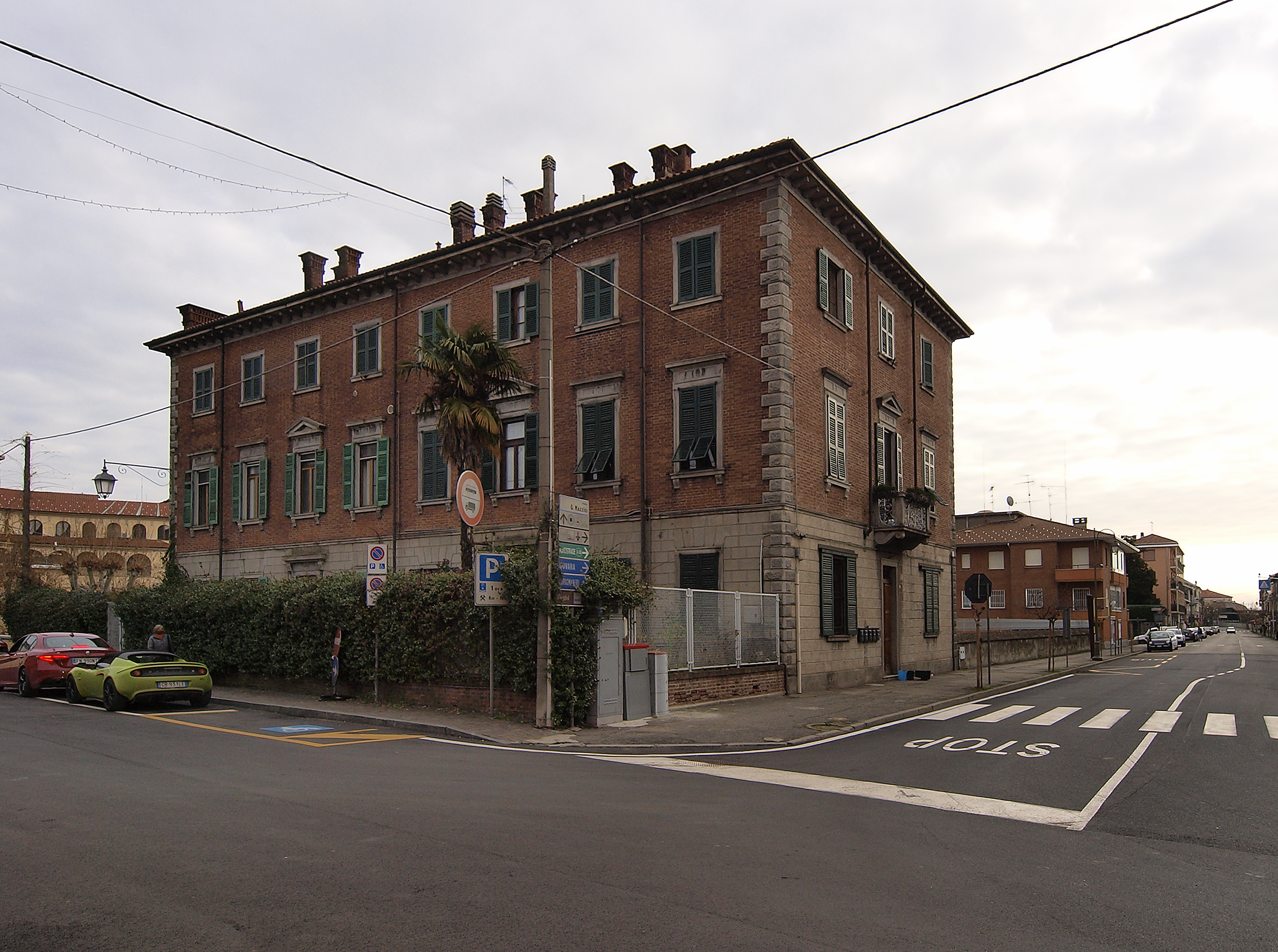 Casa Von Willer (palazzo) - ROMAGNANO SESIA (NO)  (XIX, seconda metà)