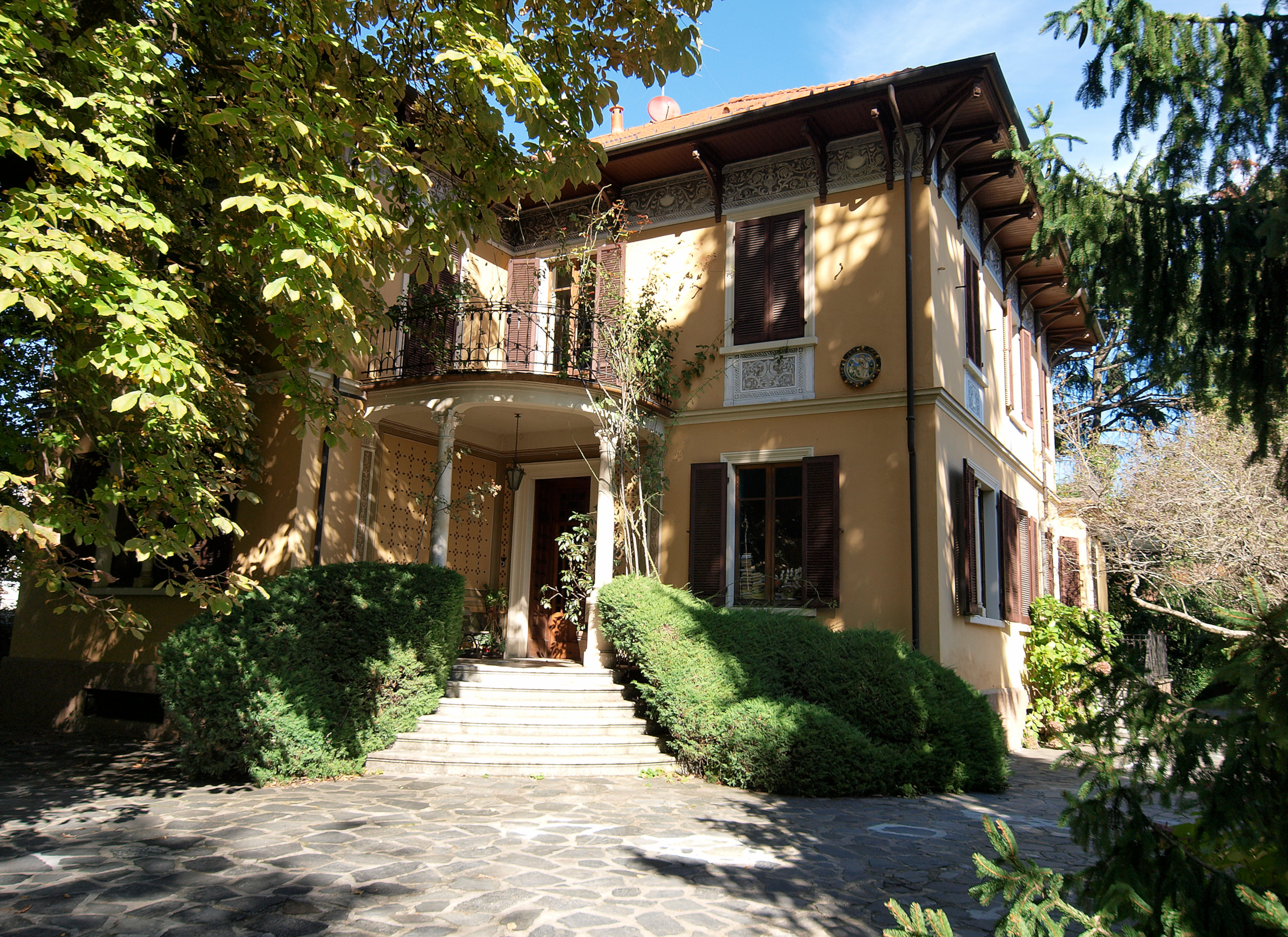 Villa Borgna (villa) - BORGOMANERO (NO)  (XX, inizio)