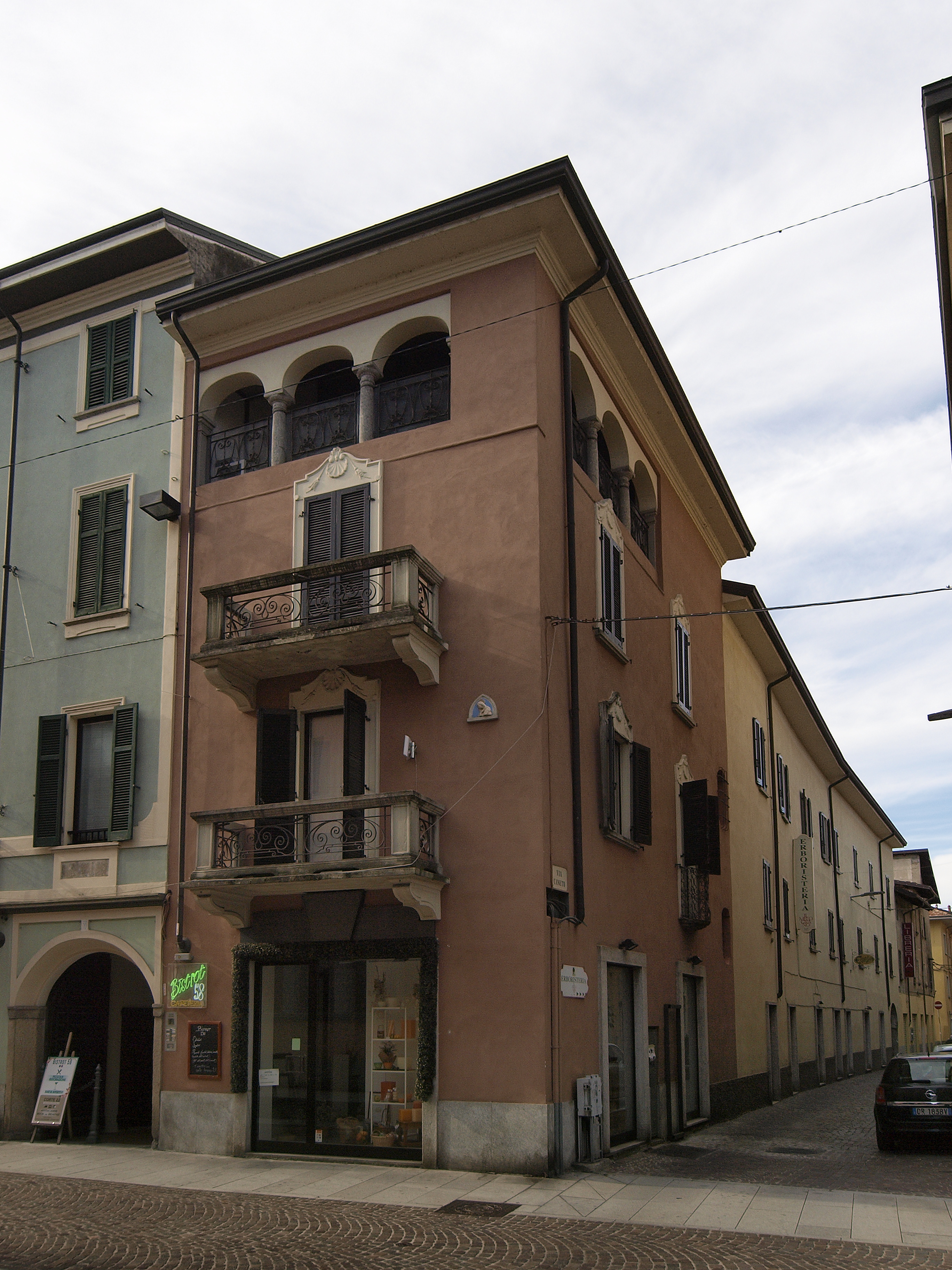 [Casa in Corso Roma, 58] (casa) - BORGOMANERO (NO)  (XVIII, fine)