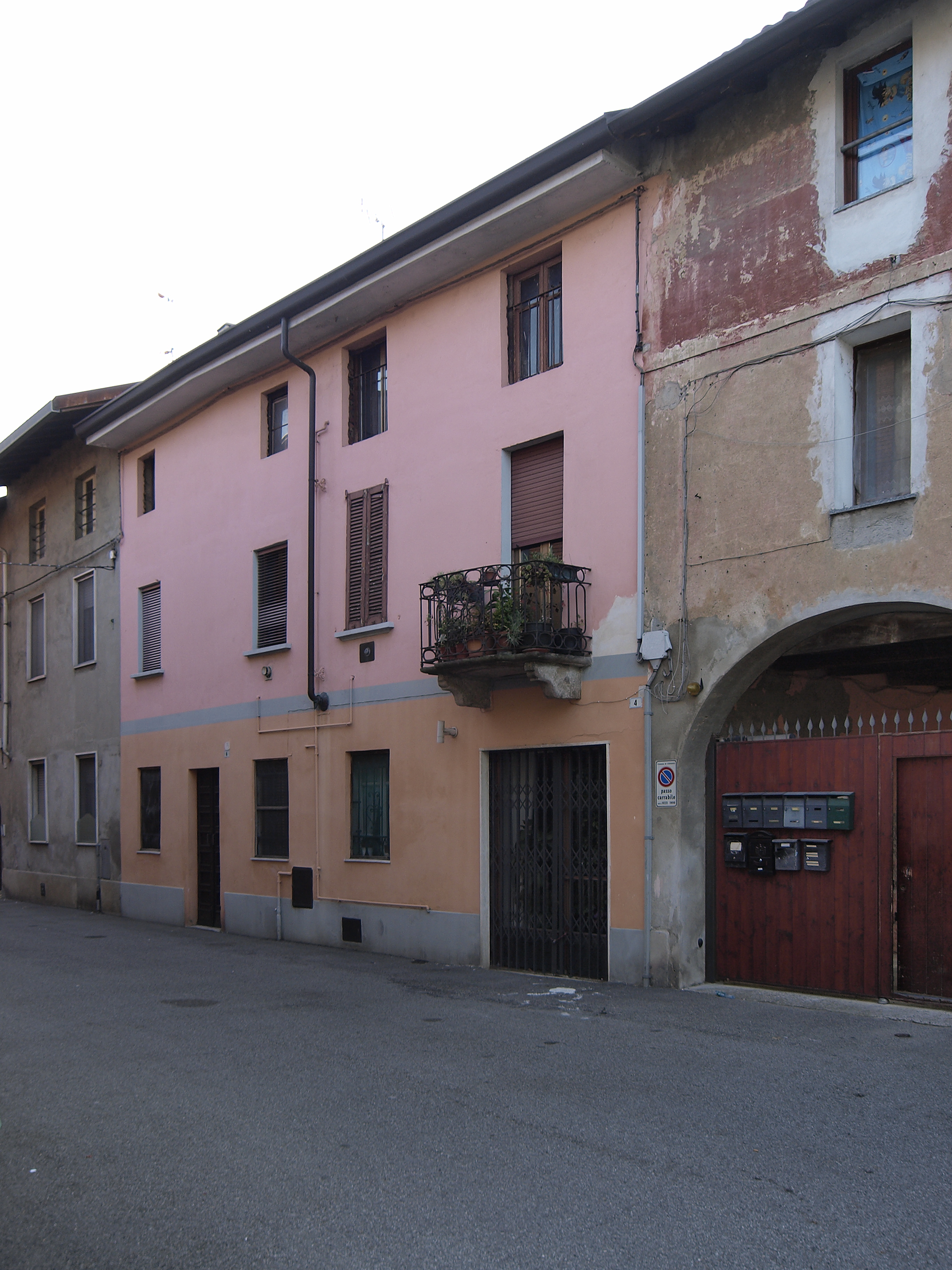 [Casa in Via San Giorgio, 6] (casa) - CERANO (NO)  (XIX, prima metà)