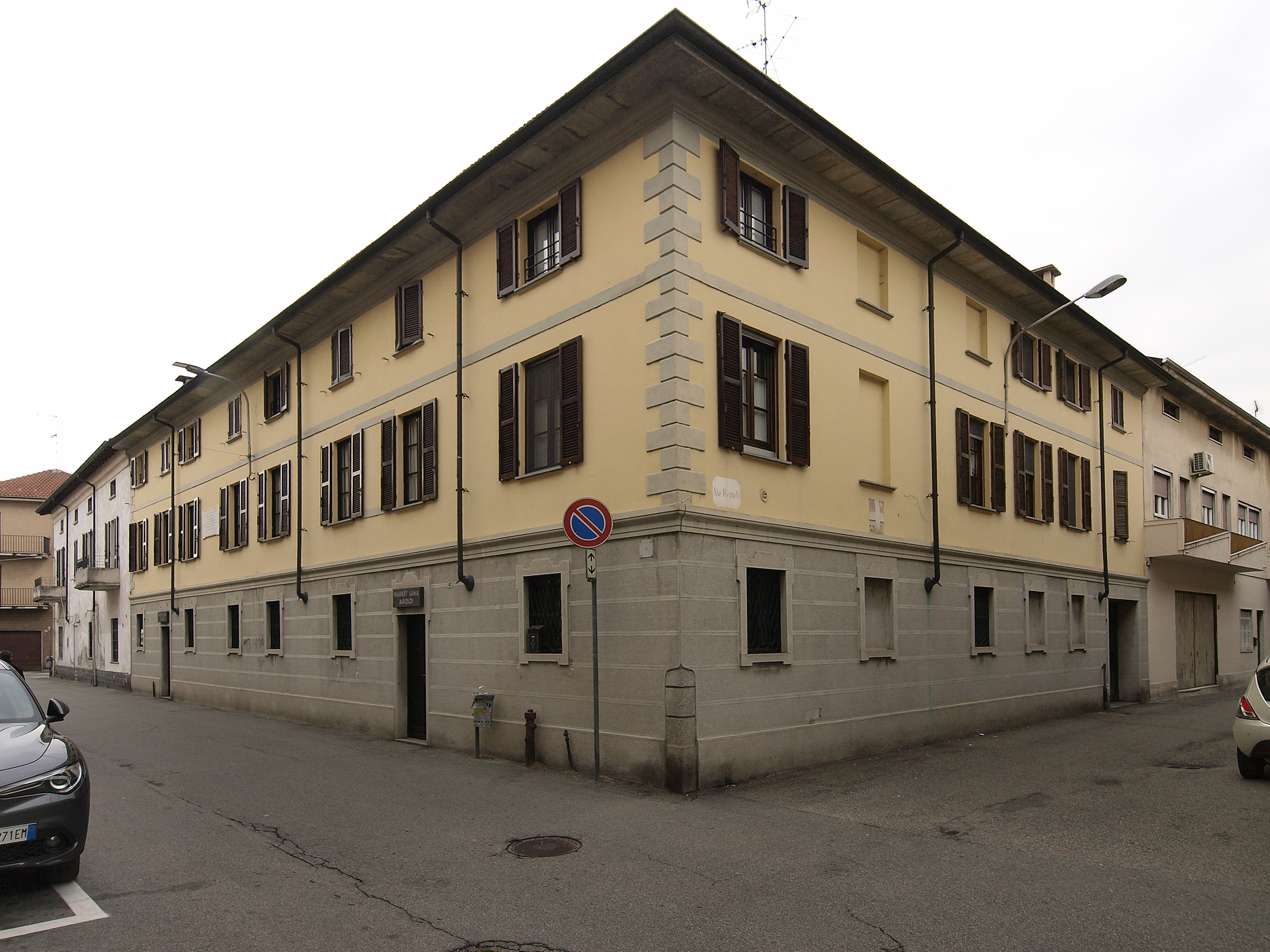 Casa De Giulj (casa) - CERANO (NO)  (XIX, prima metà)