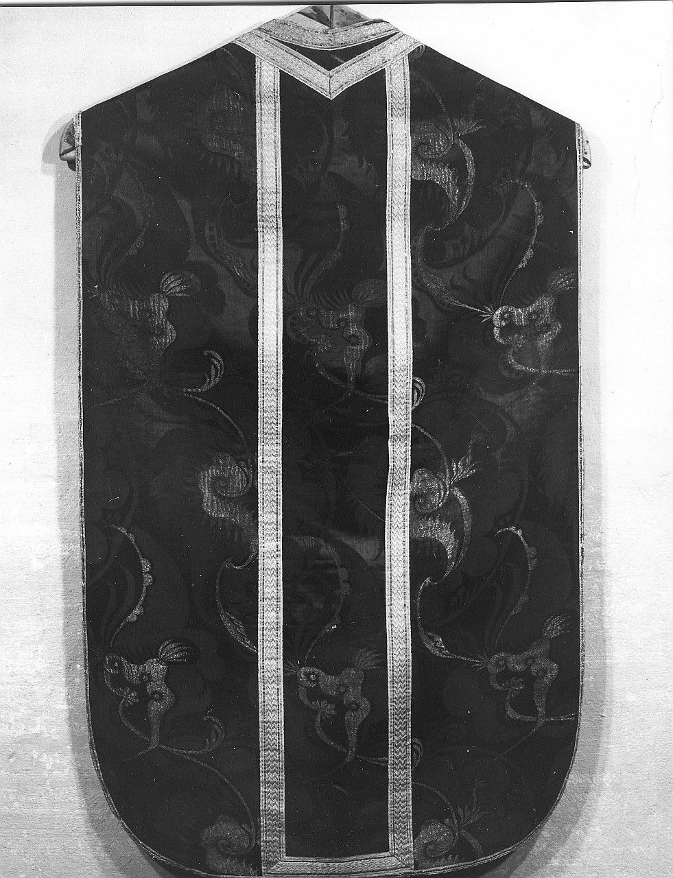 paramento liturgico - manifattura francese (fine/ inizio secc. XVII/ XVIII)