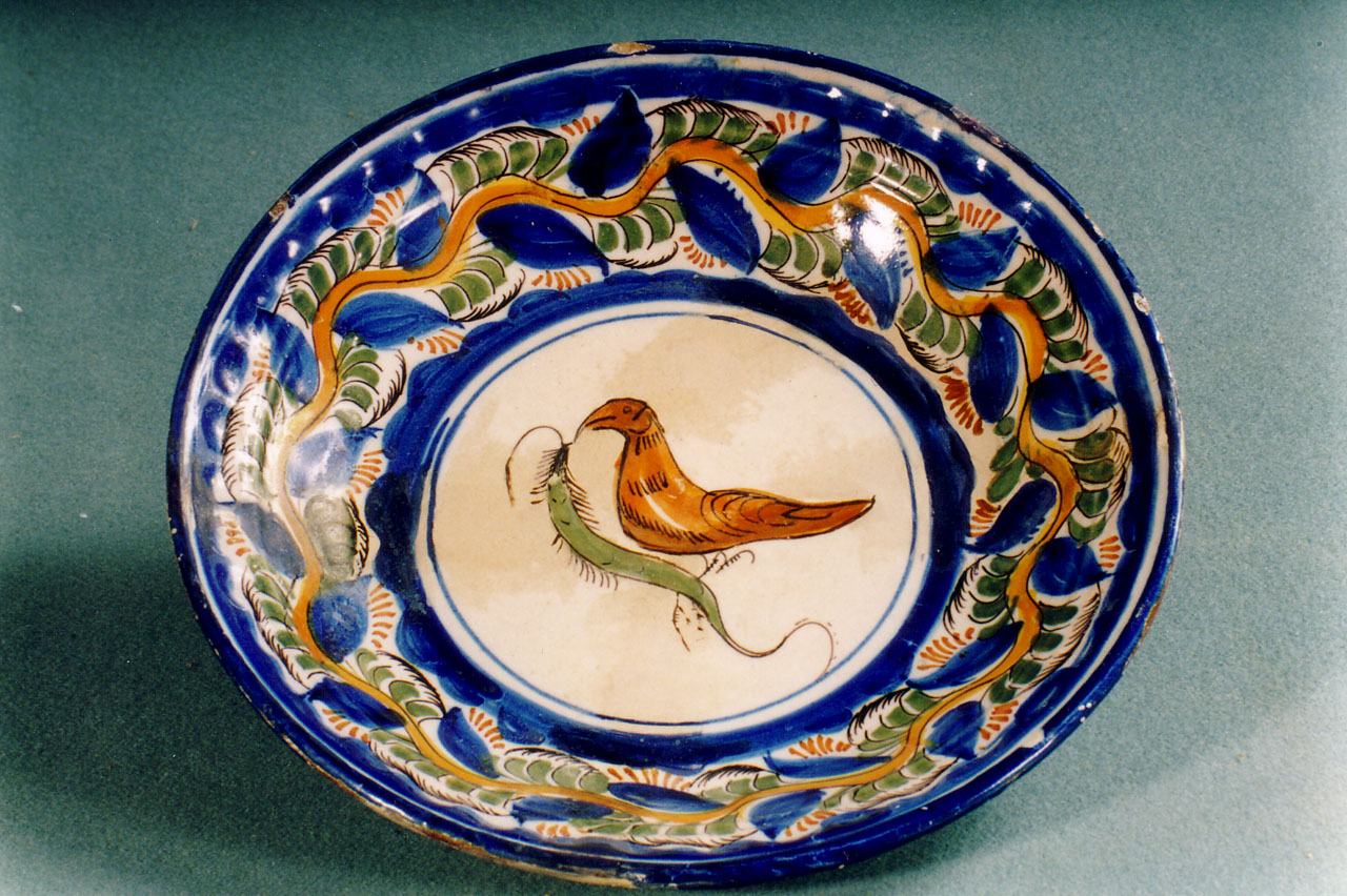 motivo decorativo floreale, uccello (piatto, opera isolata) - bottega campana (seconda metà XIX)