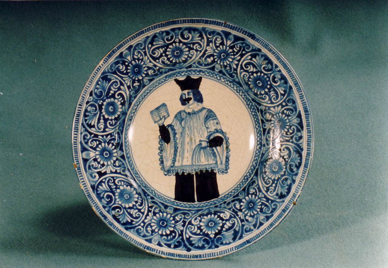 Santo Filippo Neri? (piatto, opera isolata) - manifattura di Laterza (fine XVII)