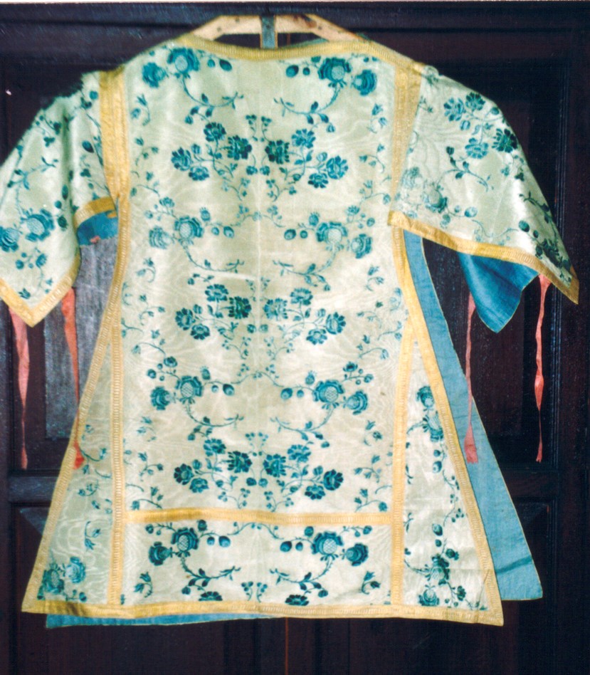 motivi decorativi a ramages fioriti (dalmatica, elemento d'insieme) - ambito italiano (fine/ inizio XVIII)