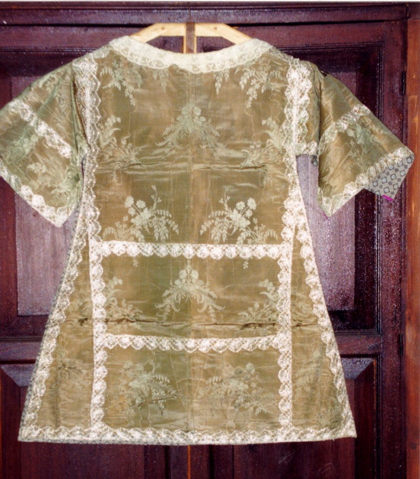 motivi fitomorfi, motivi floreali, gallone a ventaglio (dalmatica, serie) - ambito italiano (primo quarto XVIII-XIX)