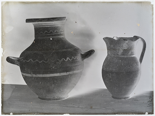 Enna - c.da Conventazzo - ceramica indigena a decorazione geometrica (negativo, serie) di Carta, Rosario (secondo quarto XX)