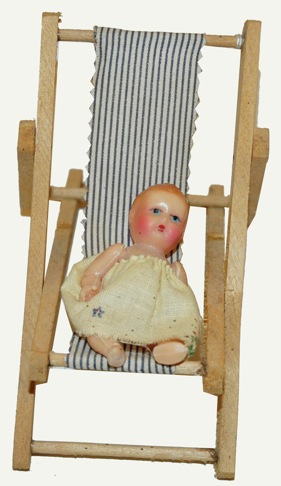 A seggia sdraiu (Sedia a sdraio con bambolina, Giocattolo, STRUMENTI E ACCESSORI/ LUDICI) - Produzione artigianale, Produzione industriale