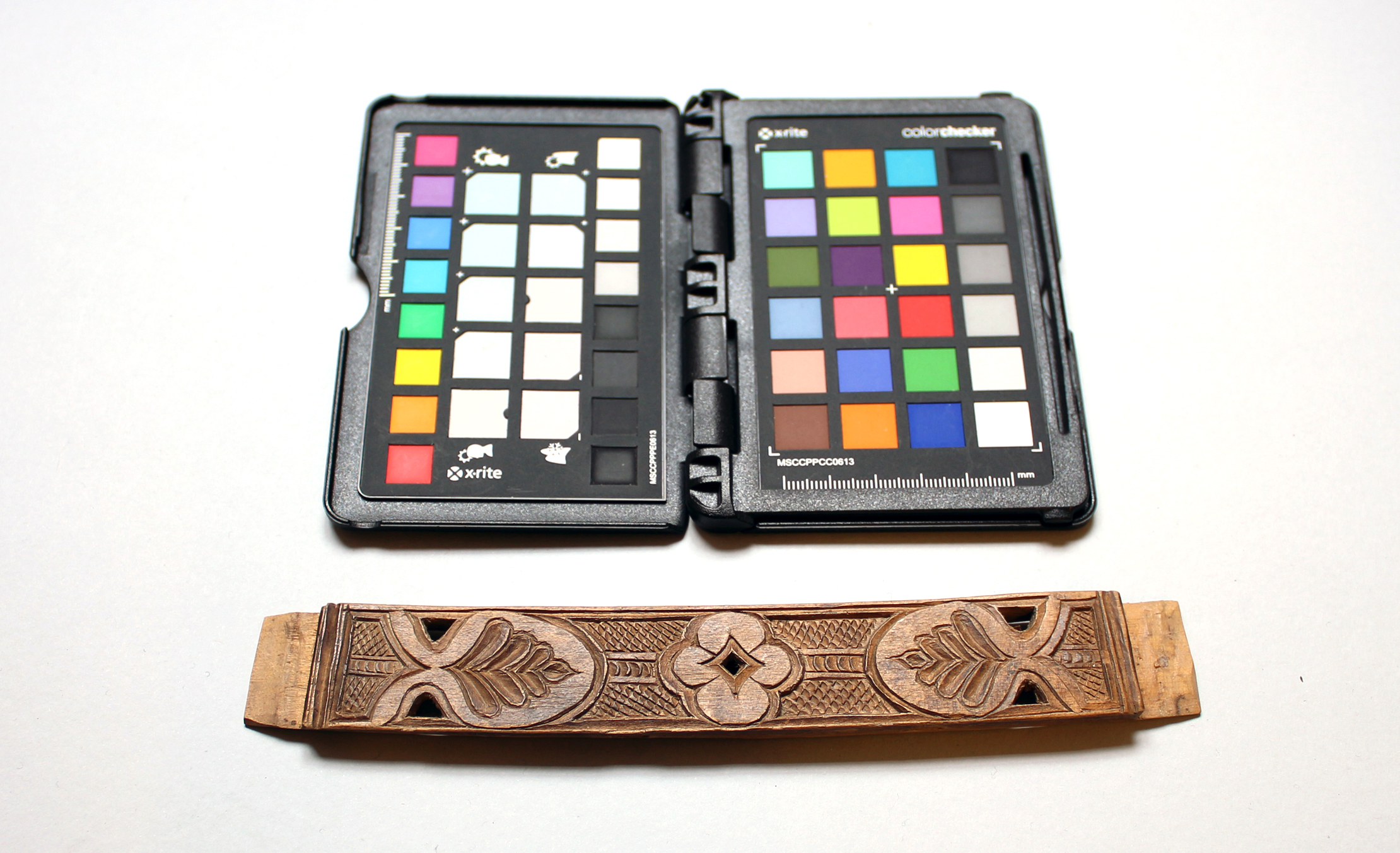 ornamento per fodero di sciabola, rituale, RITUALITÀ/ OGGETTI MAGICO-RITUALI-CERIMONIALI - cultura Ainu