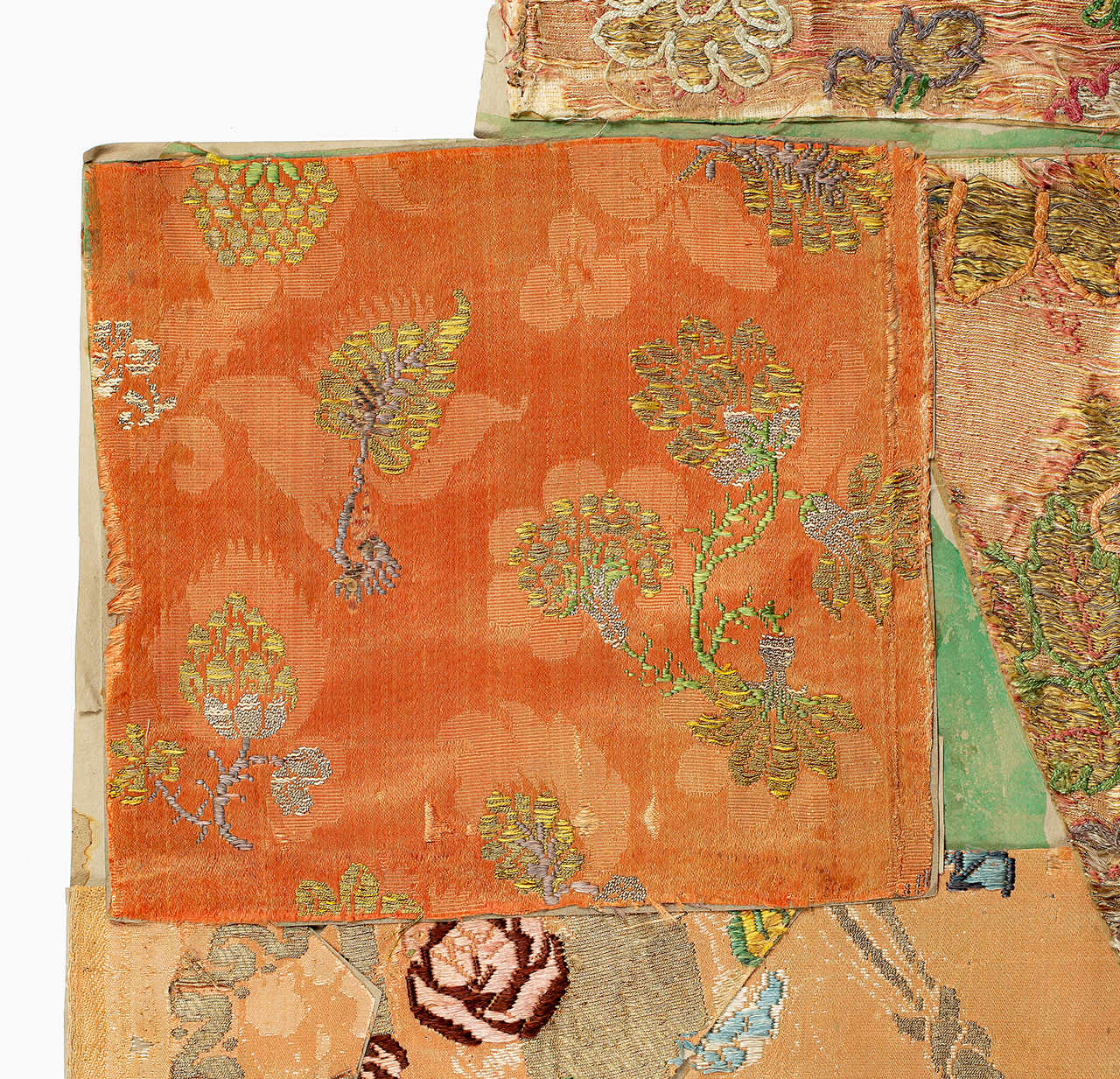 tessuto, frammento - manifattura francese, manifattura italiana (metà XVIII)