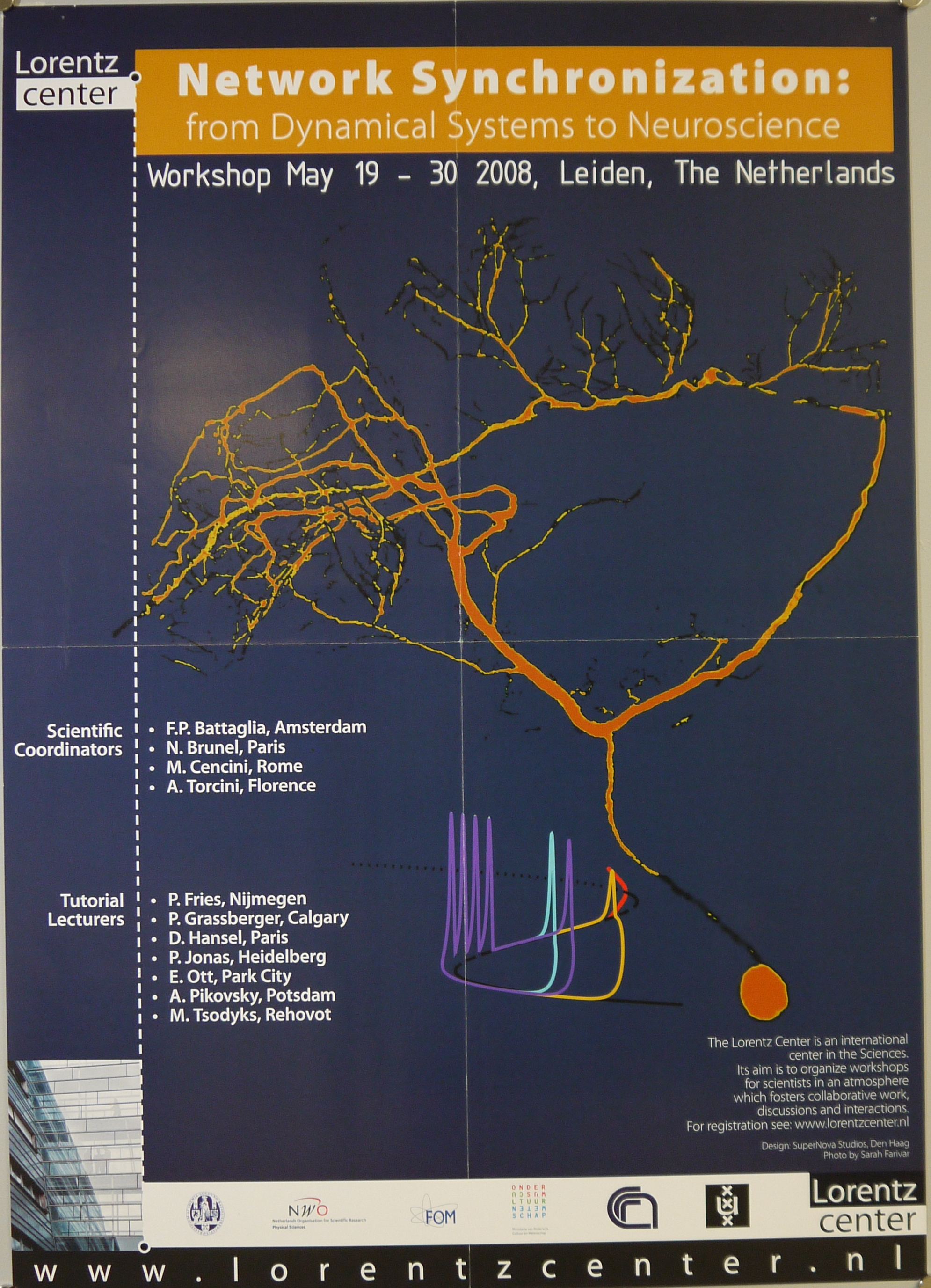 Elaborazione grafica di rete neurale terminante in un cerchio arancione con rappresentazinoe grafica di impulsi elettrici (manifesto) di SuperNova Studios, Farivar Sarah - ambito olandese (inizio XXI)