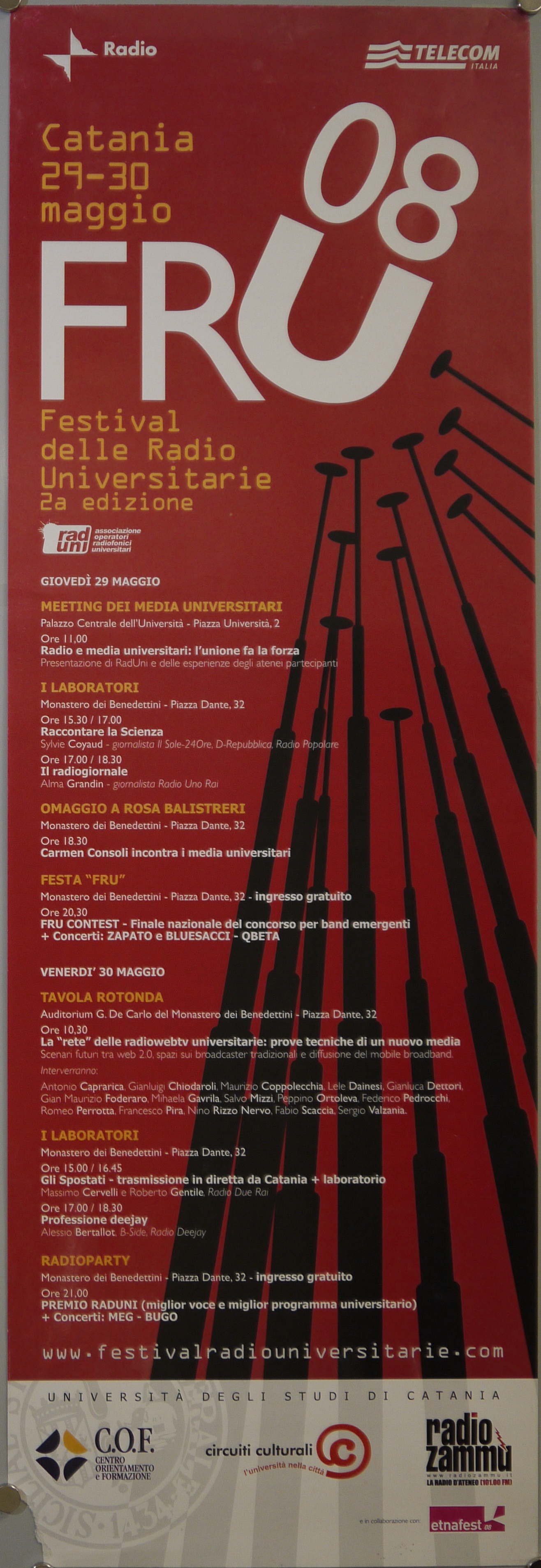 Dodici antenne radio telescopiche convergenti su fondo rosso (manifesto) - ambito catanese (inizio XXI)