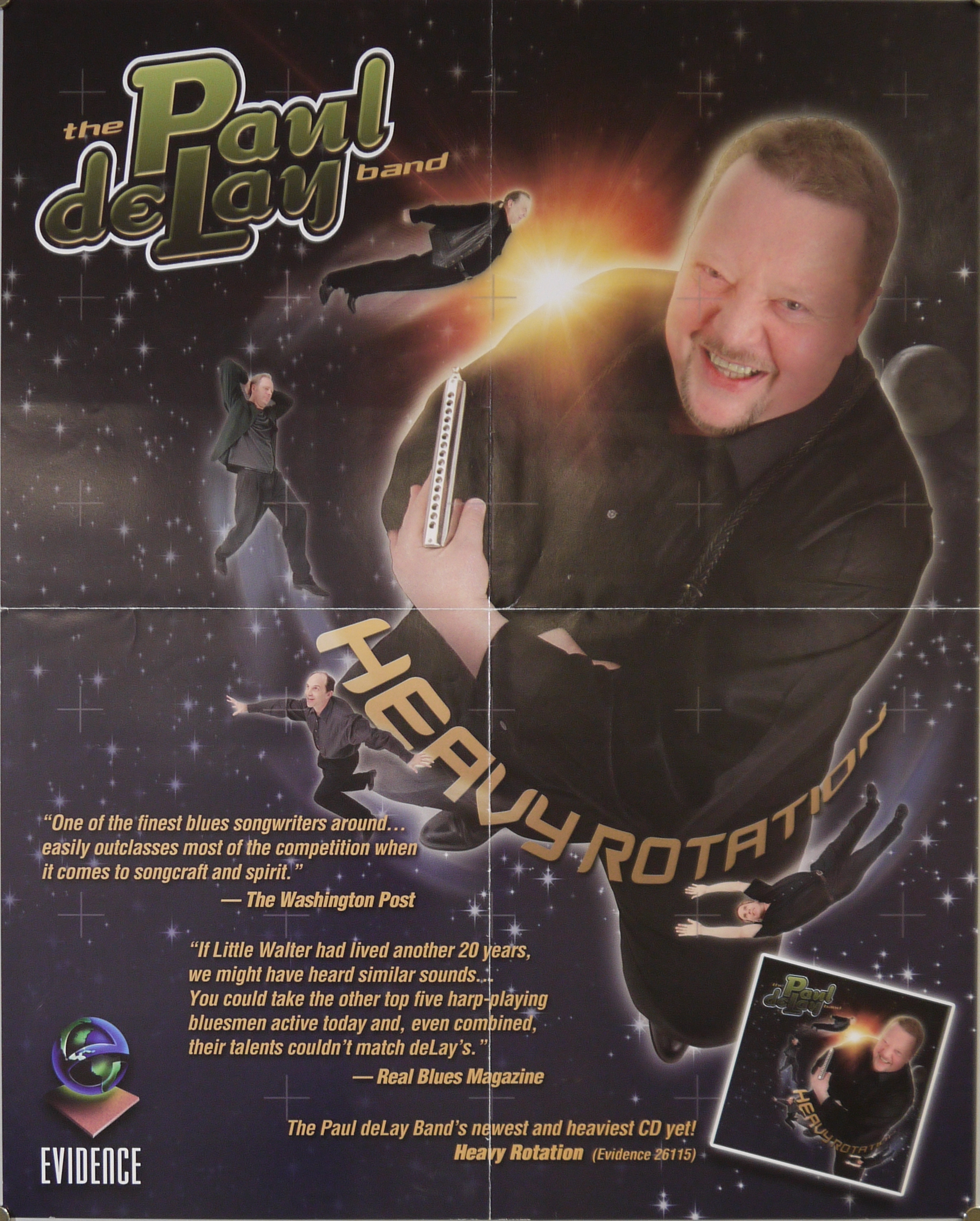 In un cielo siderale Paul deLay con armonica a bocca in mano fluttua, mentre gli altri quattro componenti della band gravitano attorno a lui (manifesto) - ambito statunitense (inizio XXI)