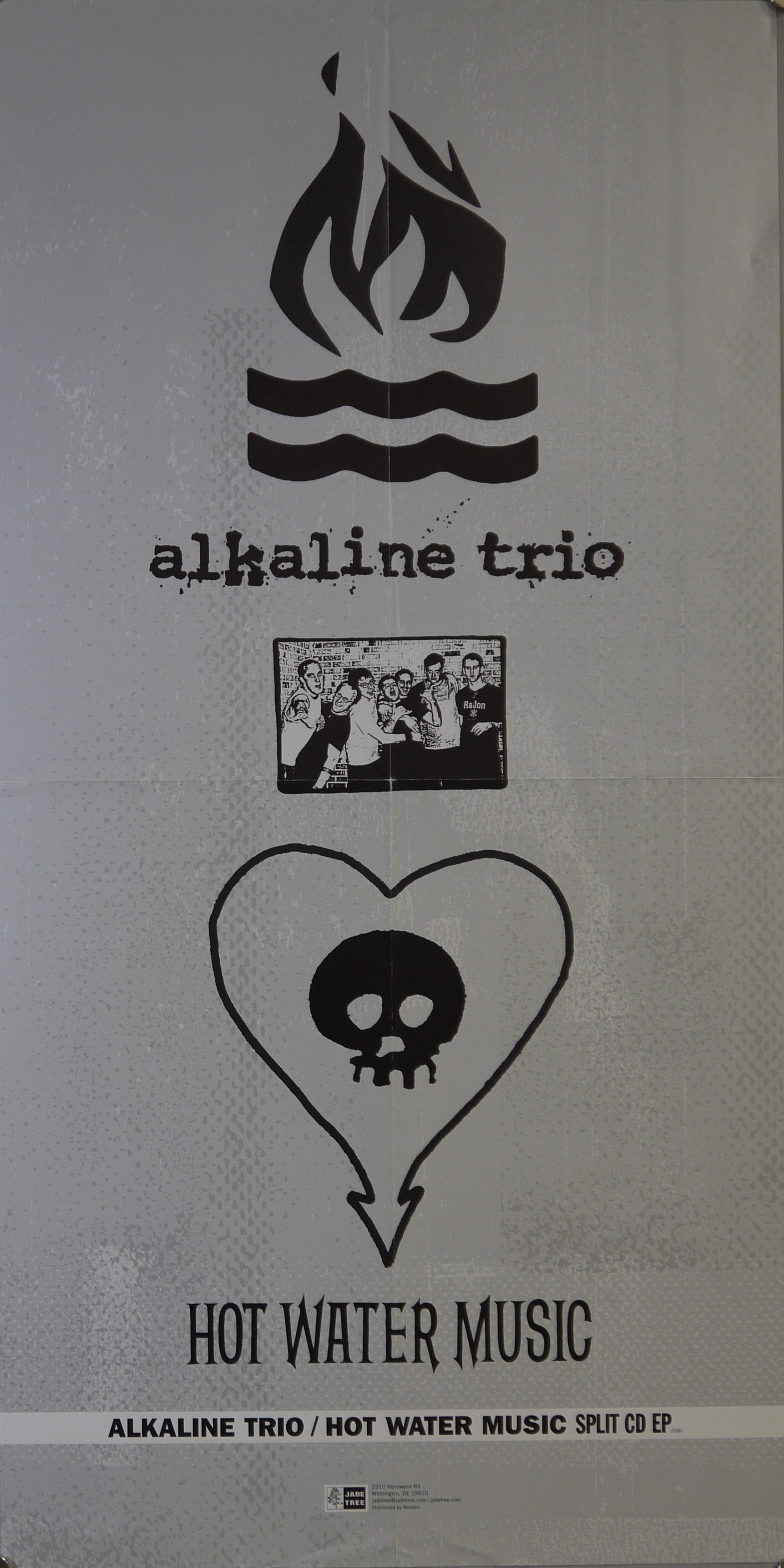 Simbologia segnaletica: mare, fiamme; cuore a freccia con teschio inscritto (manifesto) - ambito statunitense (inizio XXI)