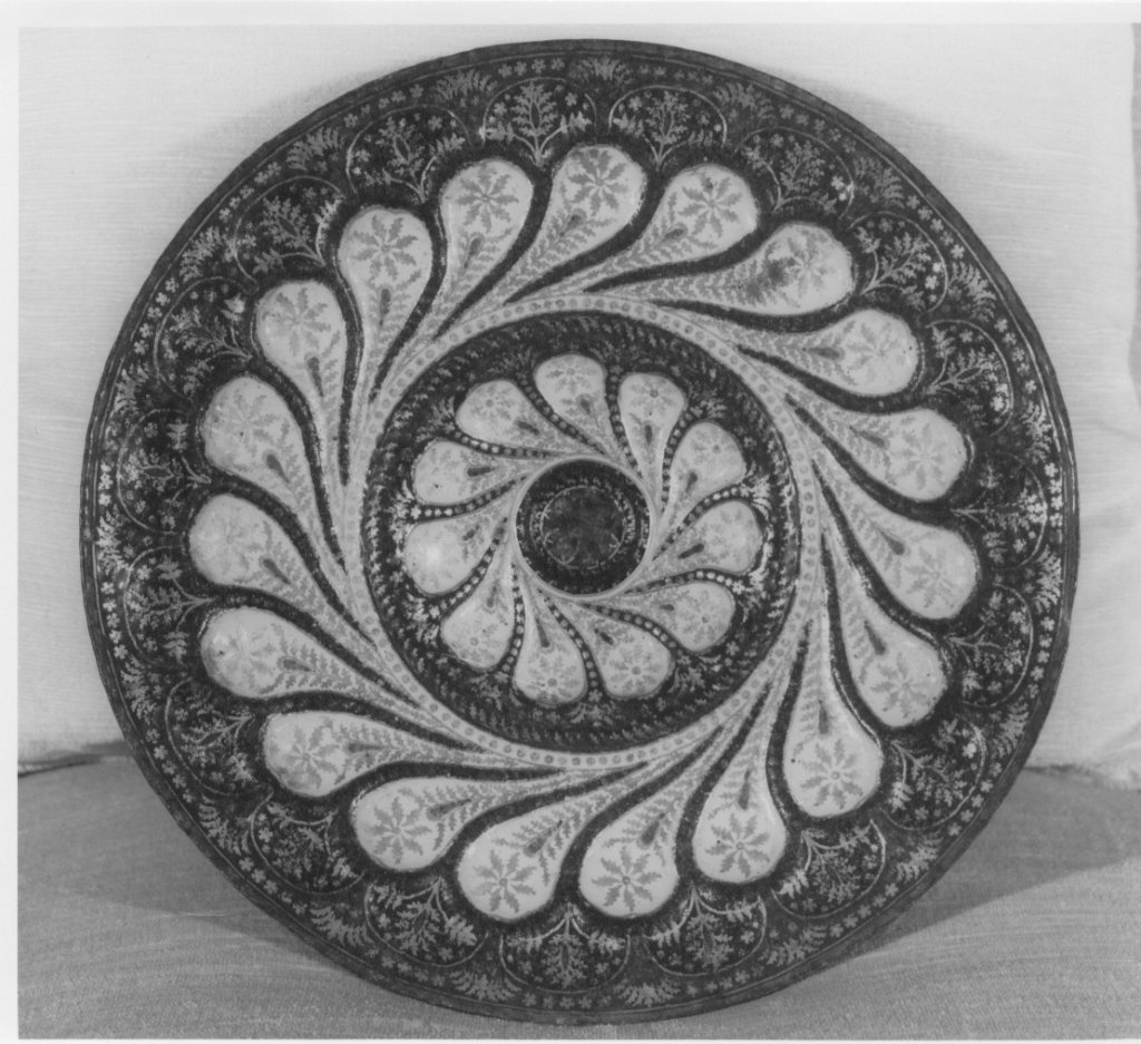 Alzata a godroni con palmette a seme (alzata) - produzione veneziana (secondo quarto XVI)