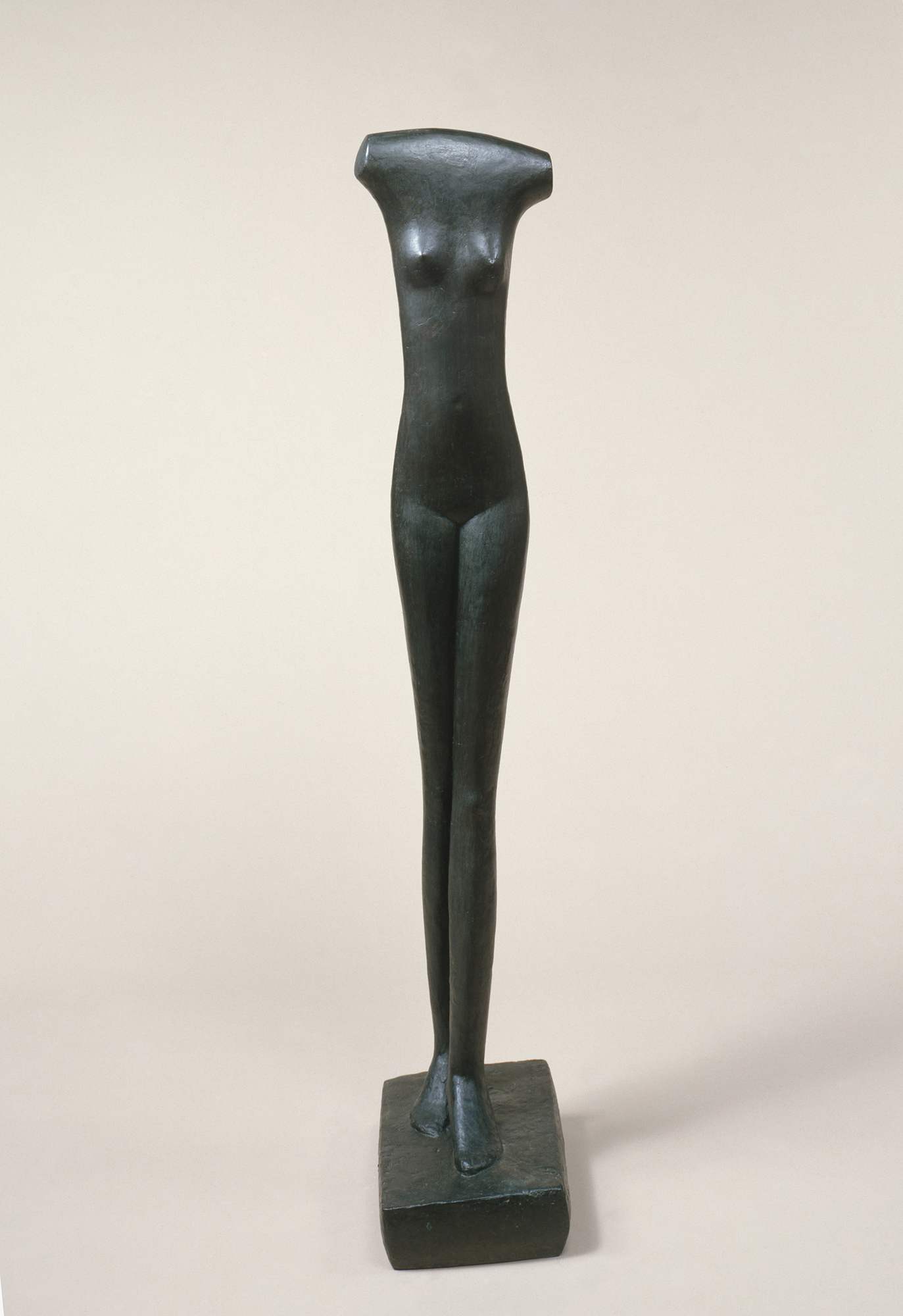 Donna che cammina (Femme qui marche), figura femminile (scultura) di Giacometti Alberto (secondo quarto XX)