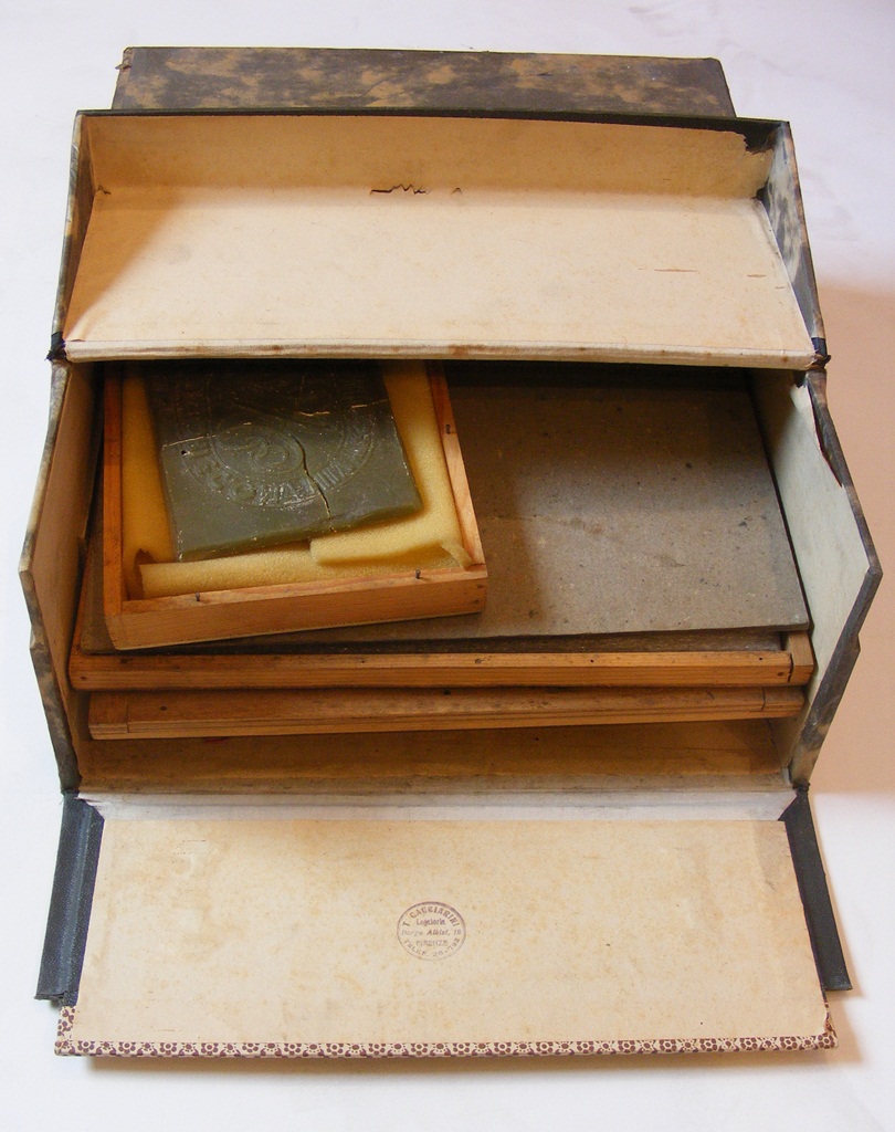 scatola, opera isolata - bottega fiorentina (seconda metà sec. XX)