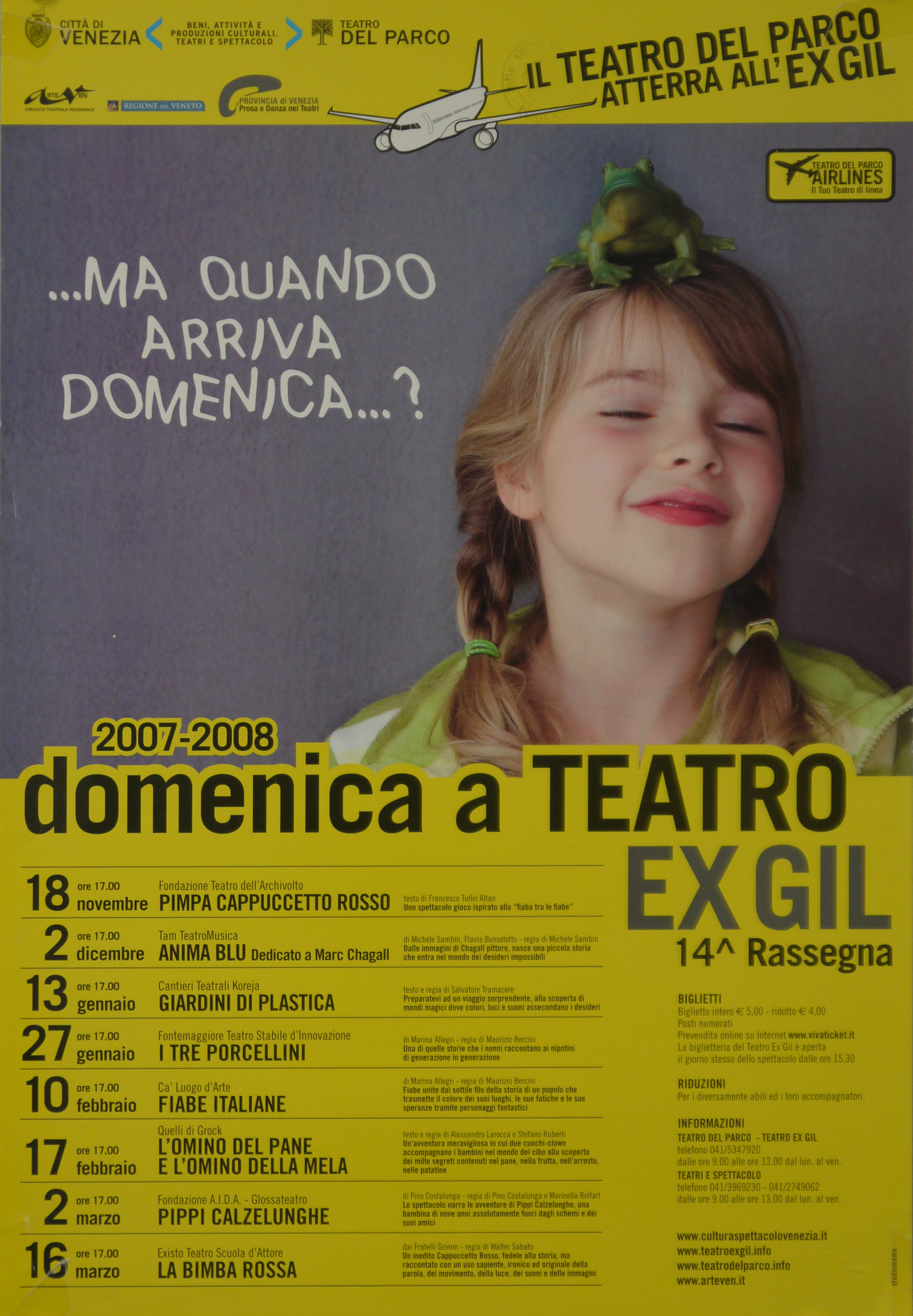 ritratto fotografico di bambina con rana sulla testa; aereo (locandina) di Studiomama (inizio XXI)