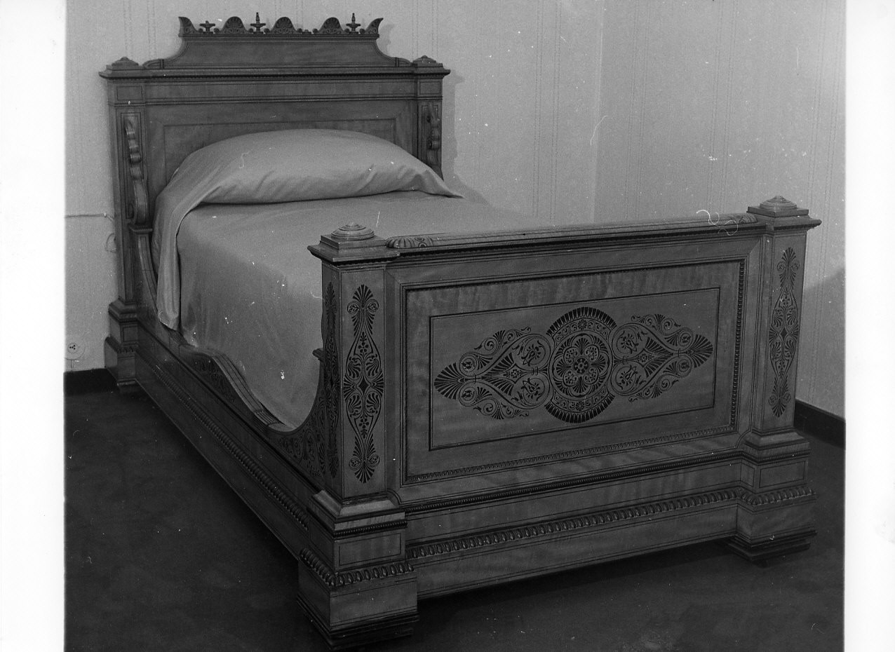 letto, coppia di Peters Henry Thomas (bottega) (anni quaranta XIX)