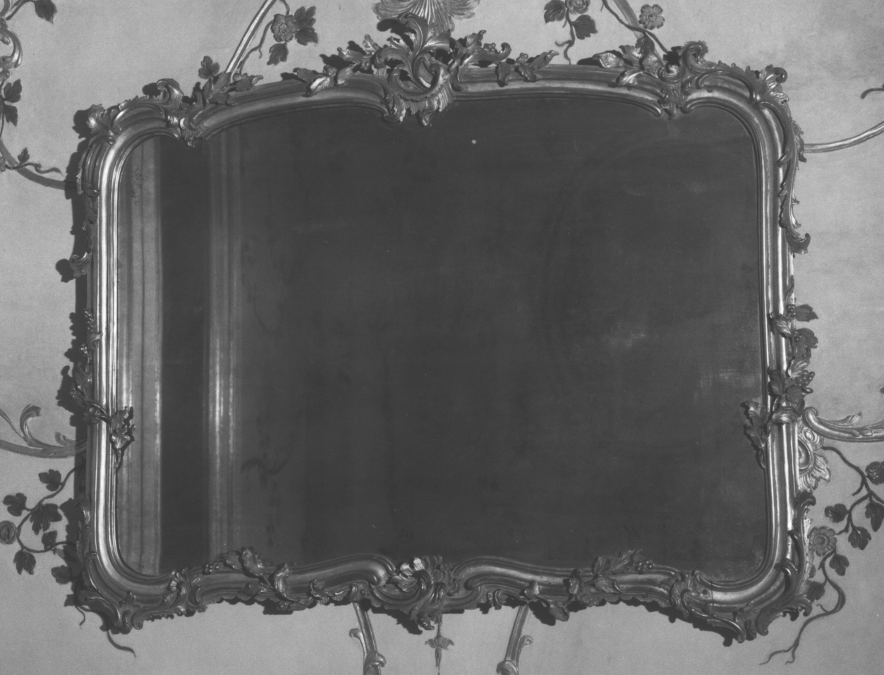 specchiera, opera isolata - bottega ligure (metà XVIII)