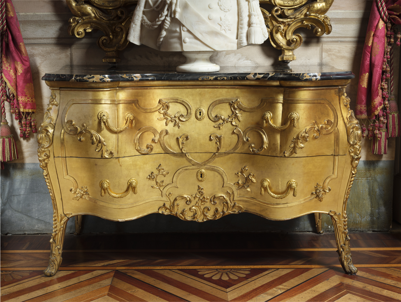 commode, opera isolata - bottega Italia centro-settentrionale (fine/ inizio XVIII/ XIX)