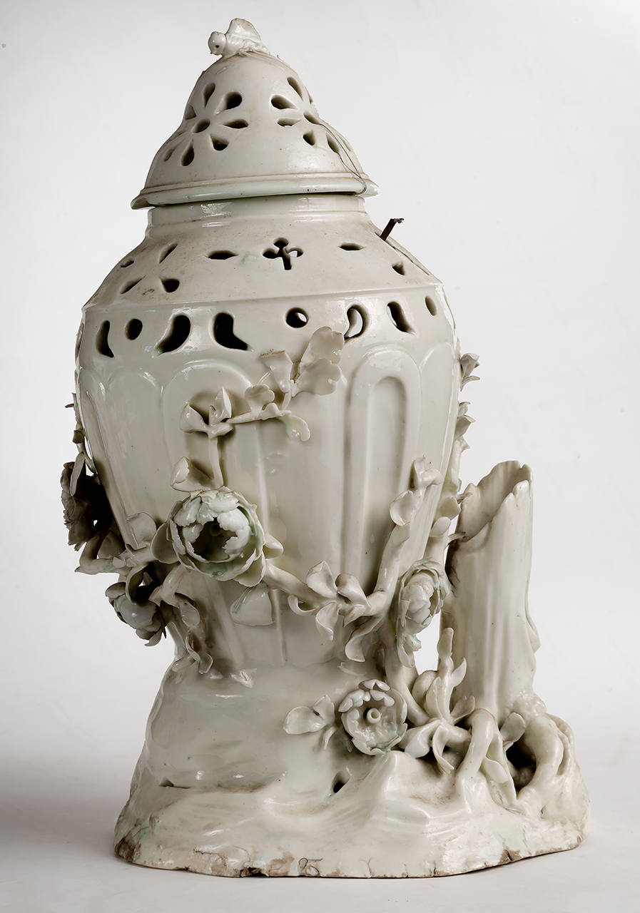 vaso, opera isolata - manifattura francese (metà XVIII)
